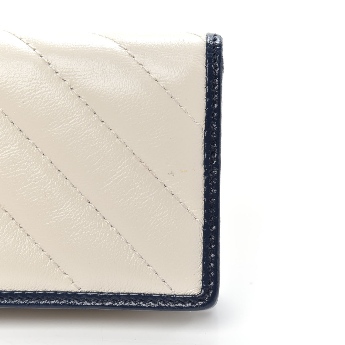 Vintage Effect Calfskin Matelasse Diagonal Torchon GG Marmont Card Case Wallet Mystic White Blue Agata