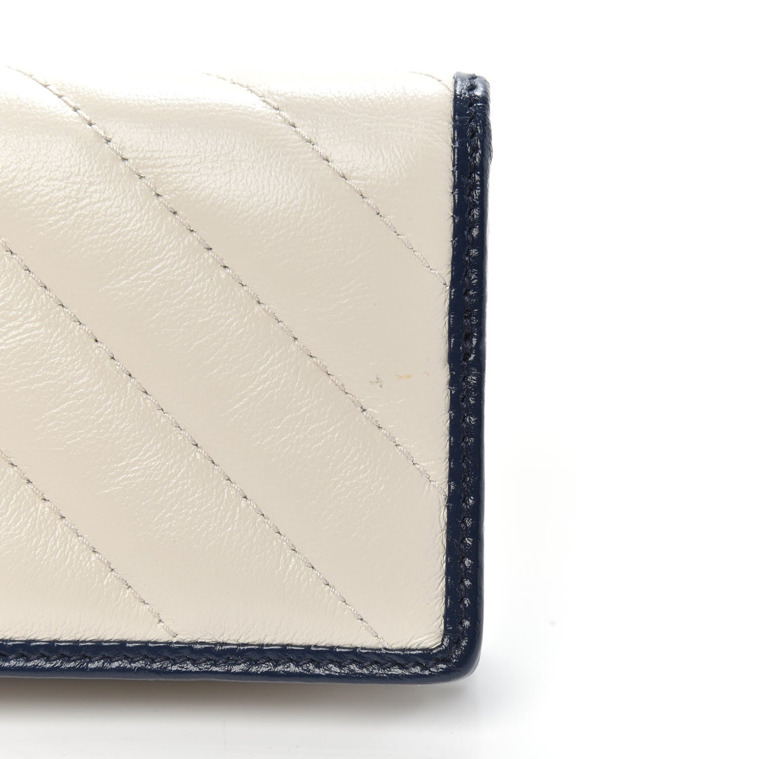Gucci Vintage Effect Calfskin Matelasse Diagonal Torchon GG Marmont Card Case Wallet Mystic White Blue Agata 8 of 10