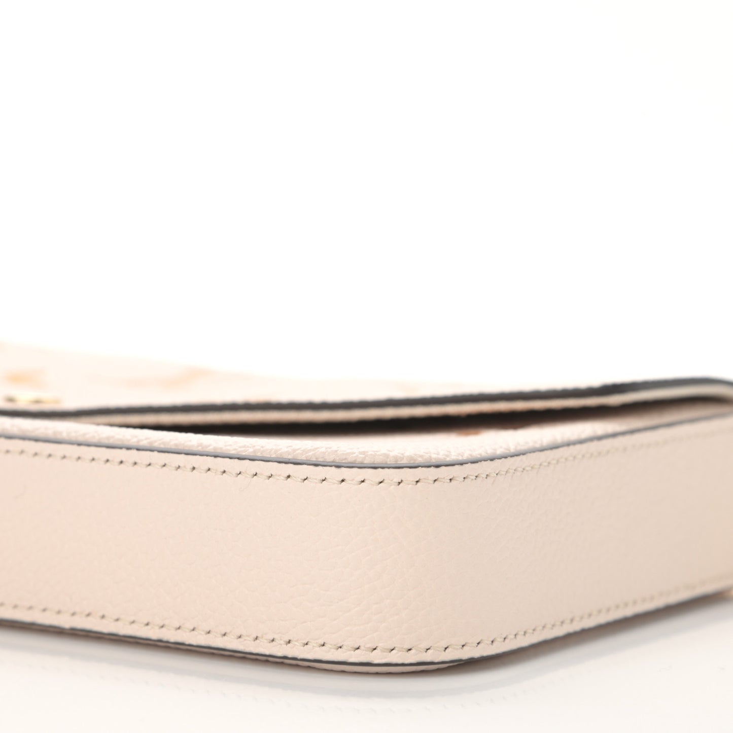 Empreinte Monogram Giant By The Pool Felicie Pochette Chain Wallet Cream Saffron