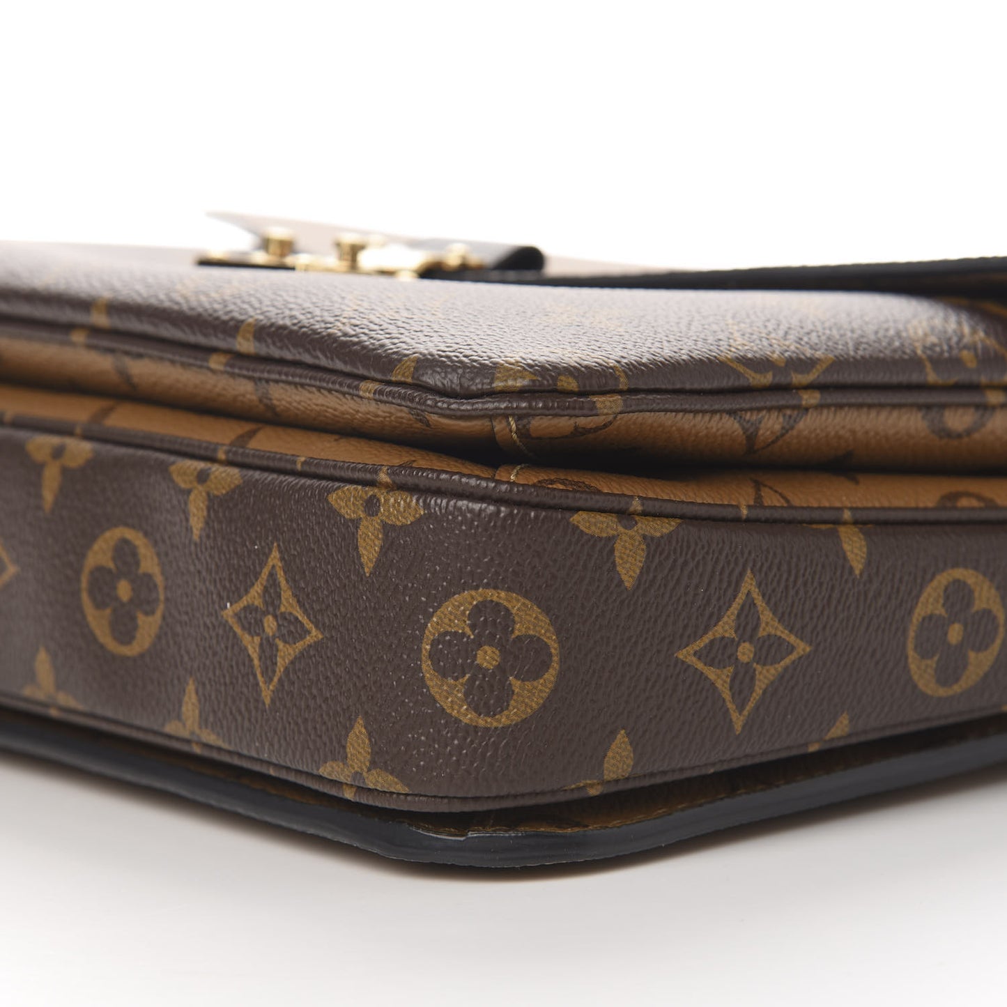 Reverse Monogram Pochette Metis