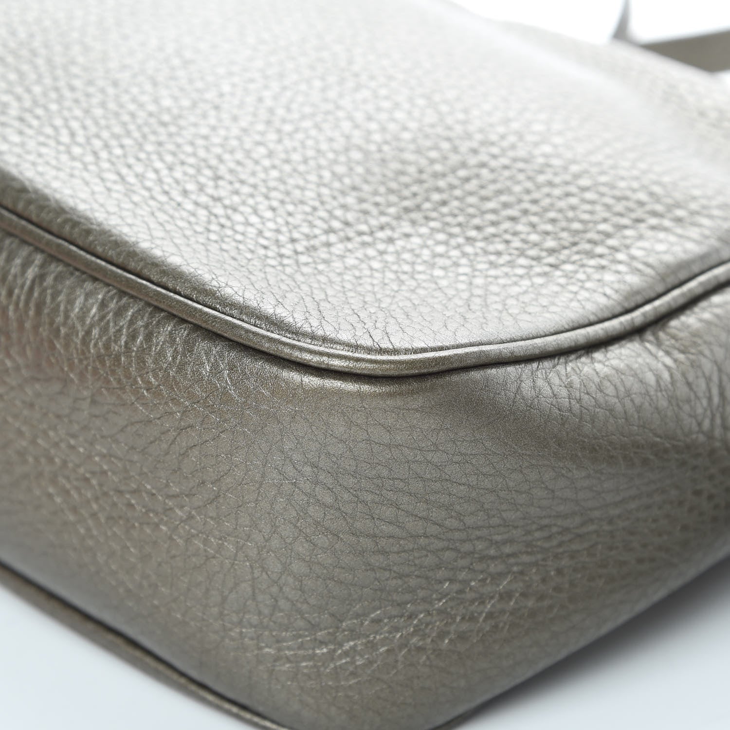 Gucci Metallic Pebbled Calfskin Small Soho Disco Bag Sasso 11 of 12