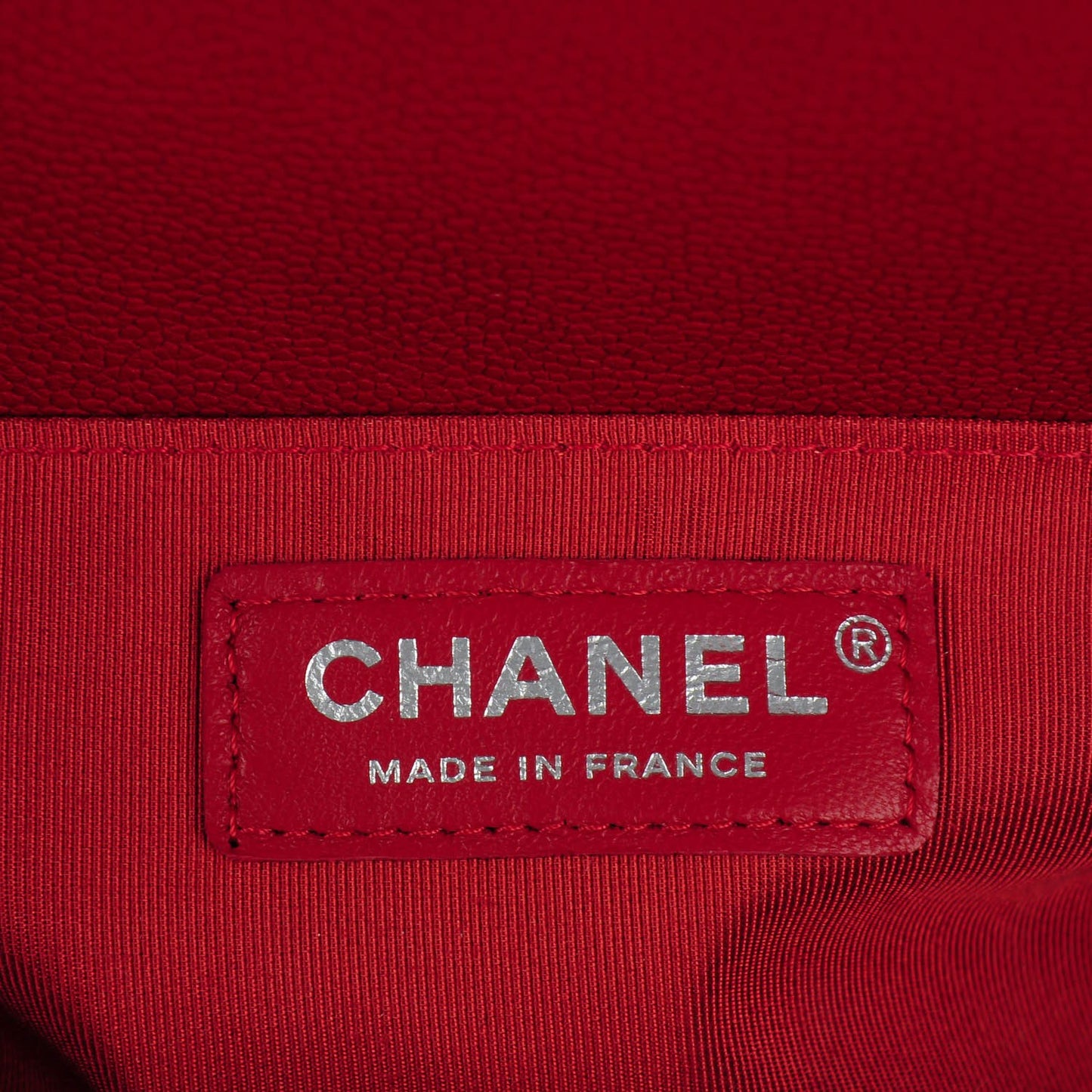 Caviar Quilted Medium Boy Flap Red