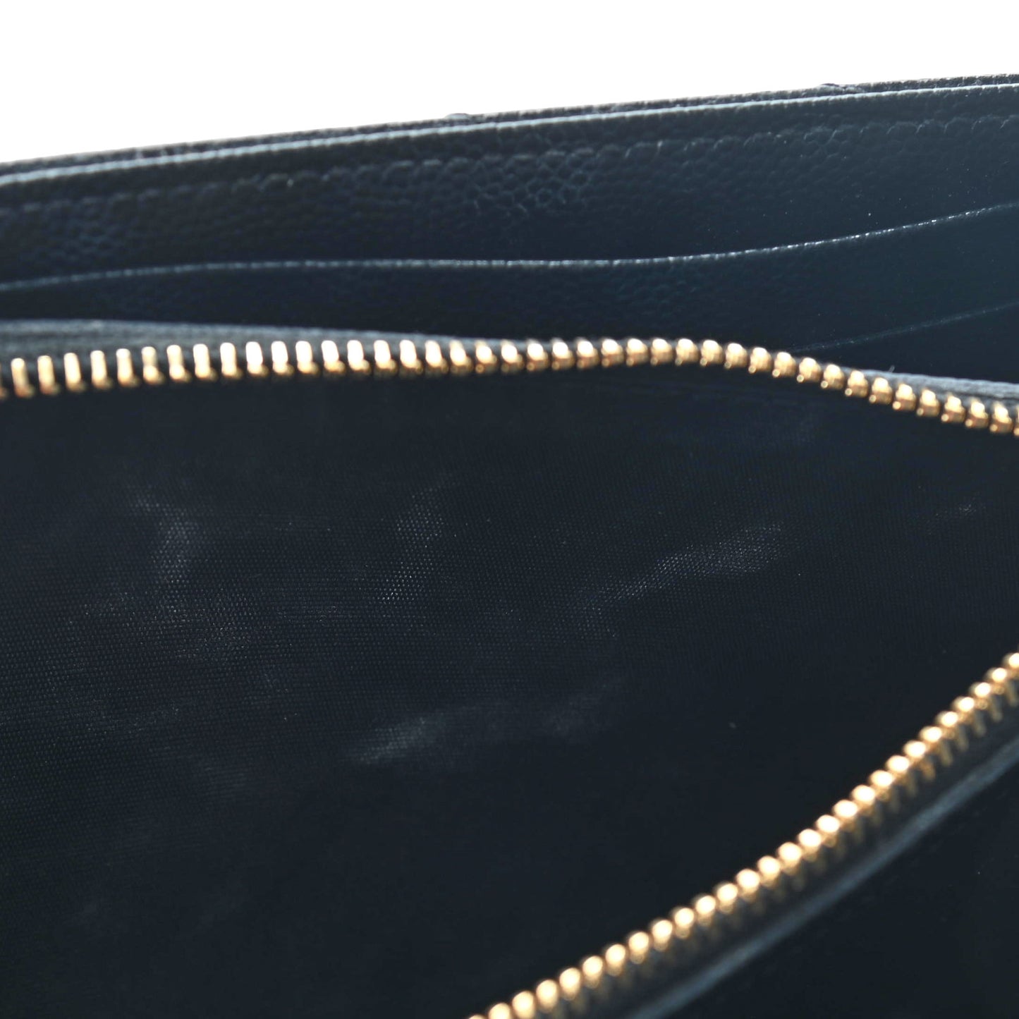 Grain De Poudre Matelasse Chevron Monogram Chain Wallet Black