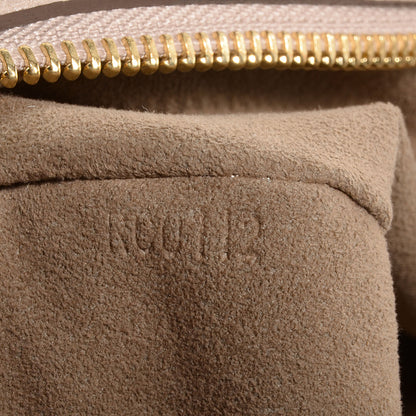 Louis Vuitton Mahina L Sandy 7 of 7