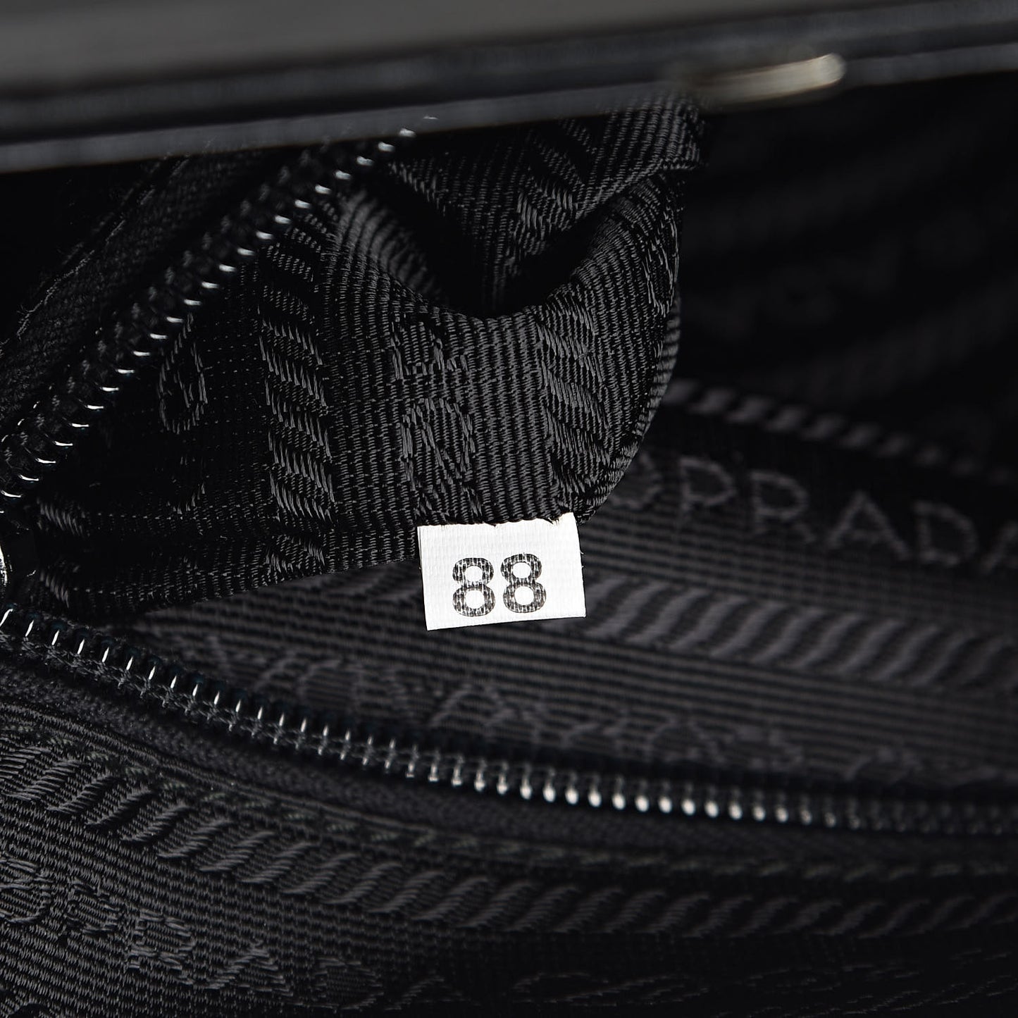 Calfskin Top Lock Bag Nero Black