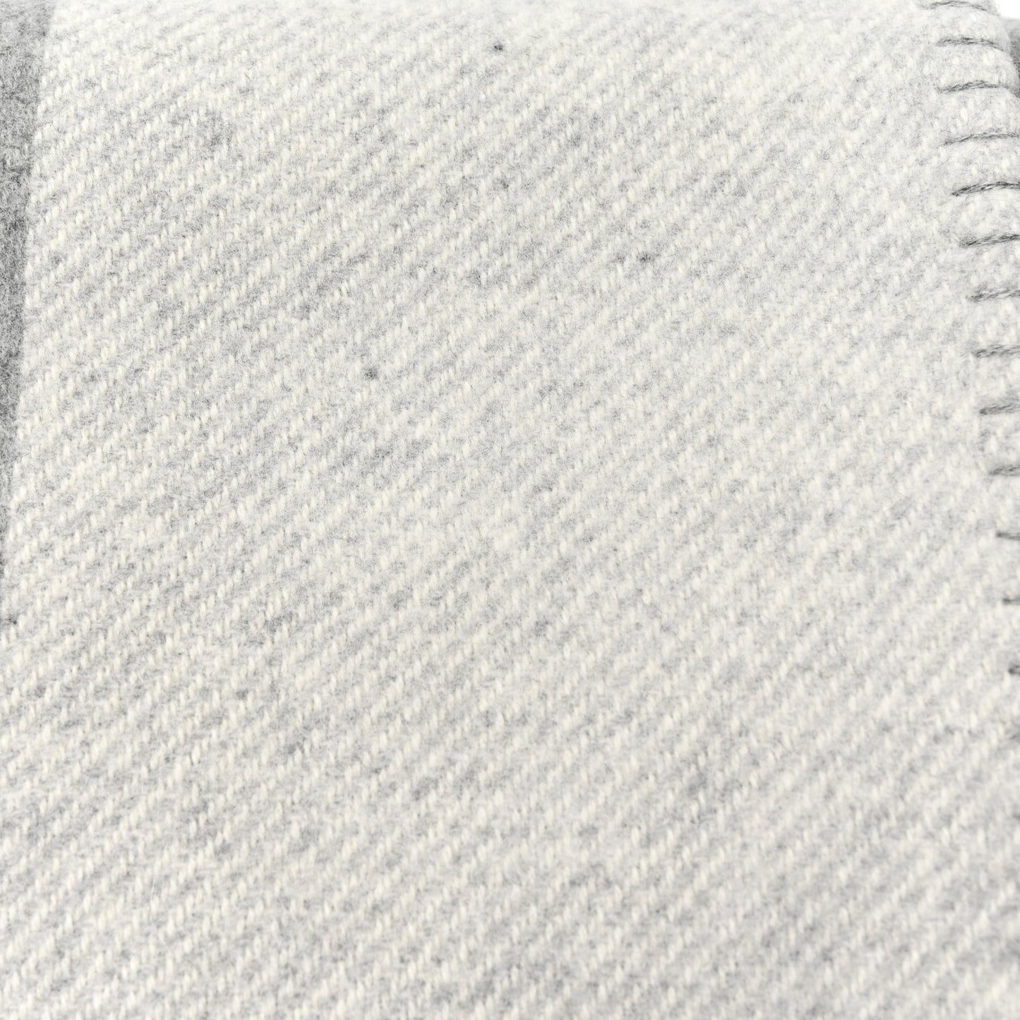 Wool Cashmere Avalon III Blanket Ecru Gris Clair