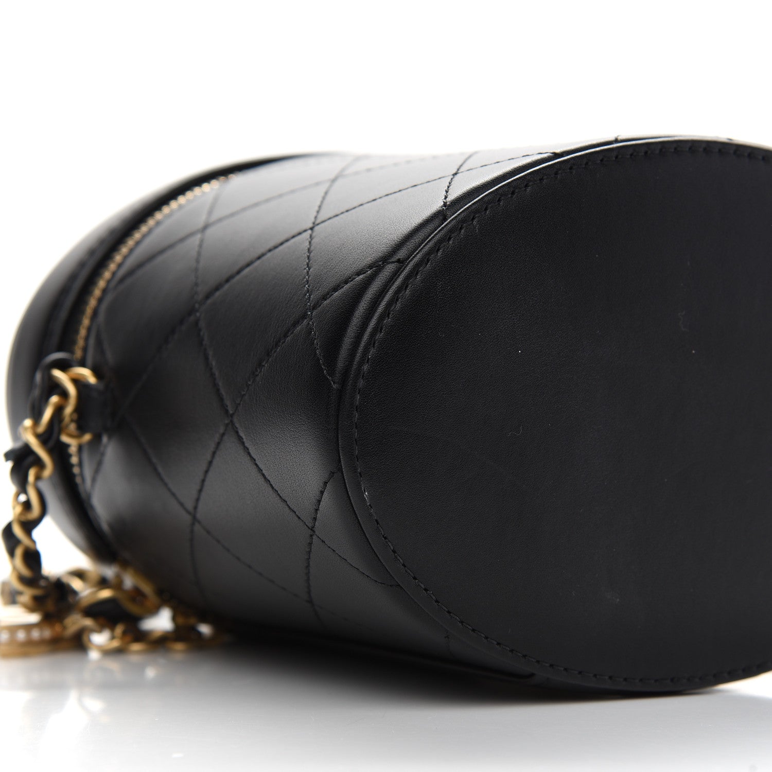 Chanel Lambskin Quilted Top Handle Round Logo Vanity Case With Chain Black 8 of 9