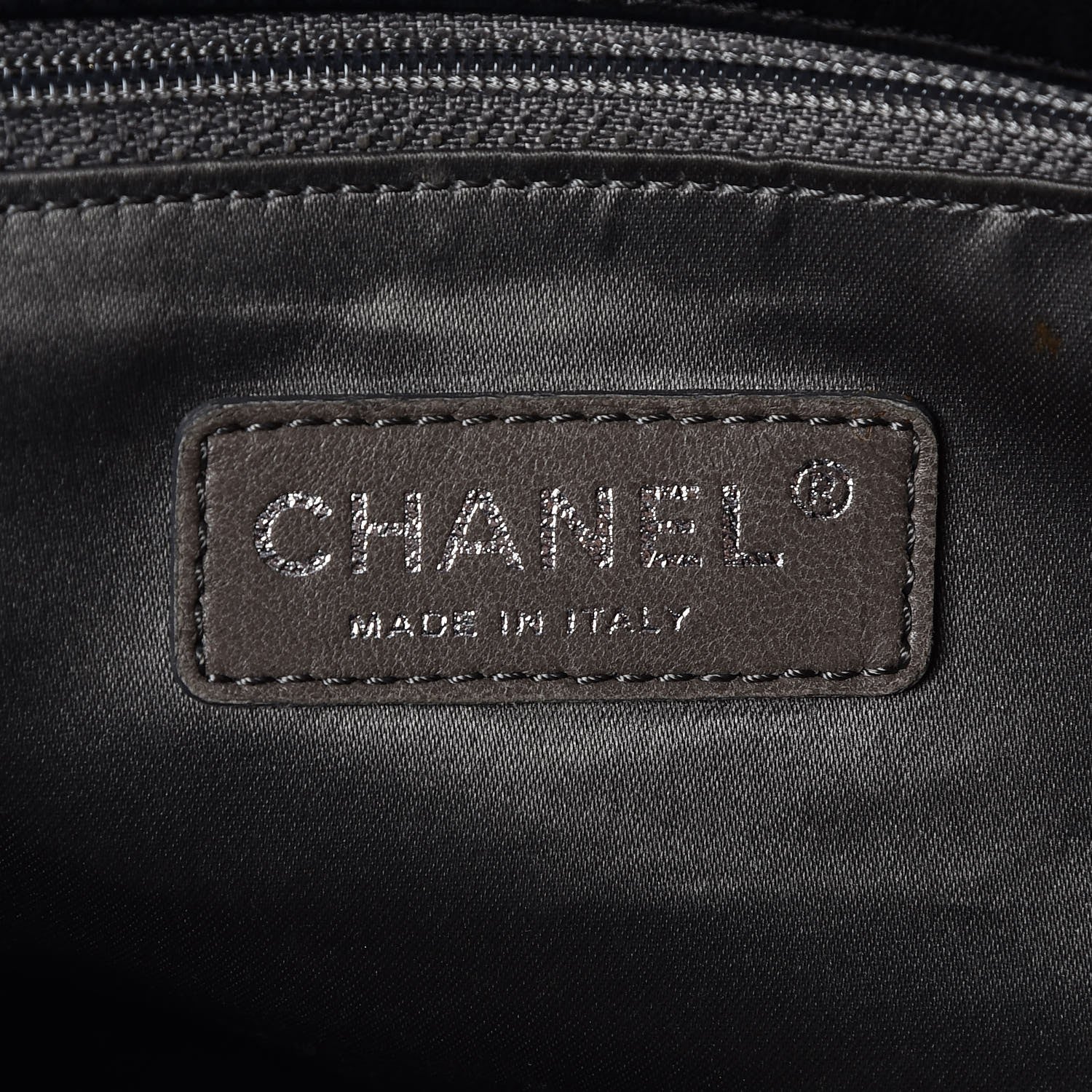 Chanel Patent Calfskin Patchwork Brooklyn Tote Black 6 of 8