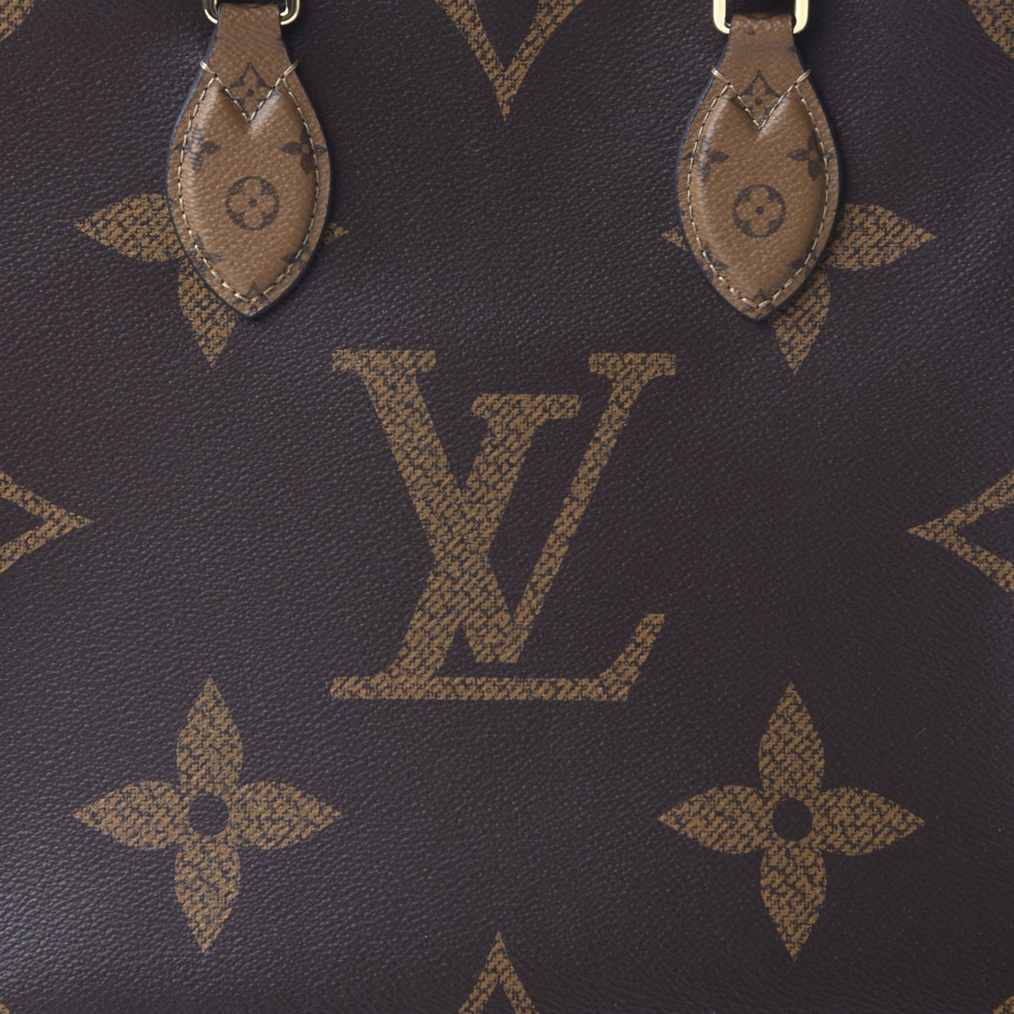 Reverse Monogram Giant Onthego MM