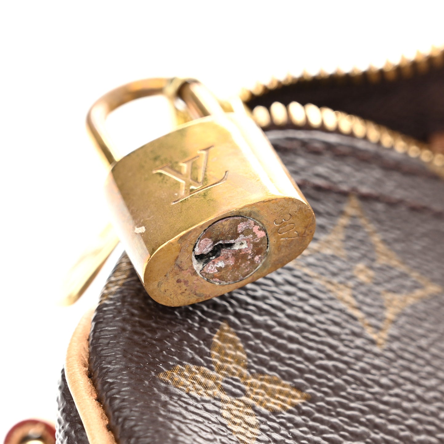 LOUIS VUITTON Monogram Speedy Bandouliere 30