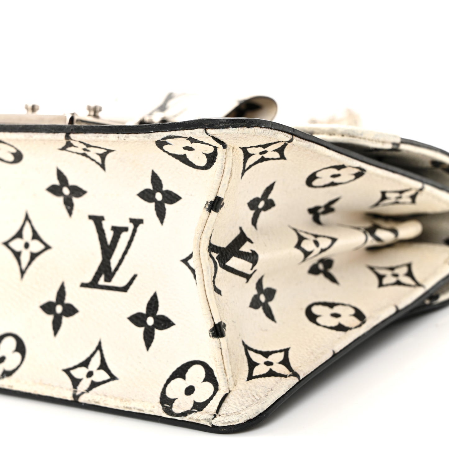 Vernis Epi Monogram Wynwood Black White