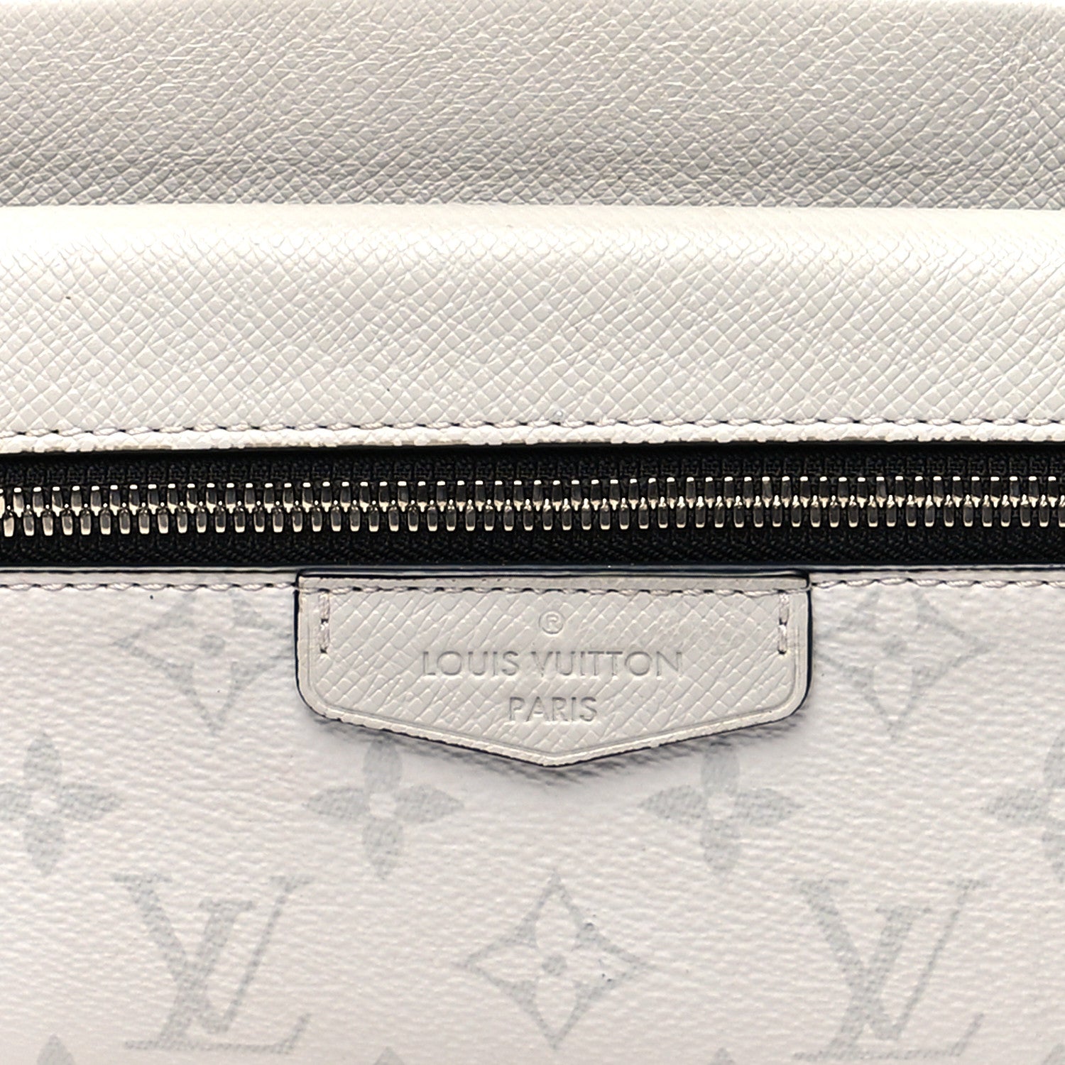Louis Vuitton Taiga Monogram Outdoor Bumbag White 10 of 14