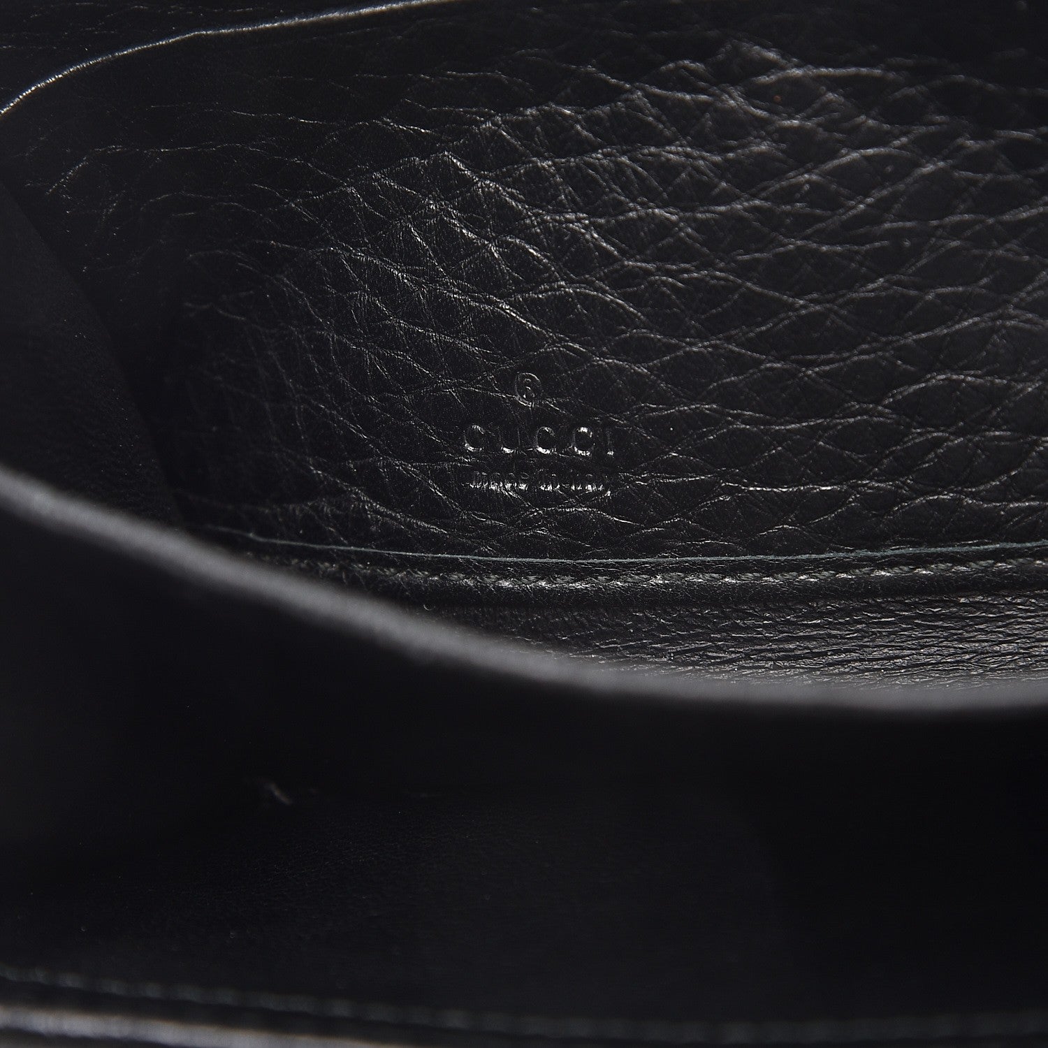 Gucci Pebbled Calfskin Soho Zip Around Wallet Black 6 of 10