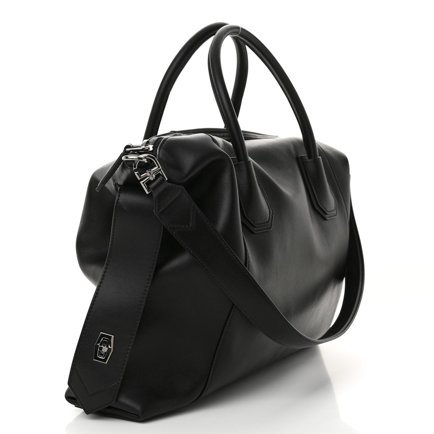 Smooth Calfskin Medium Soft Antigona Black