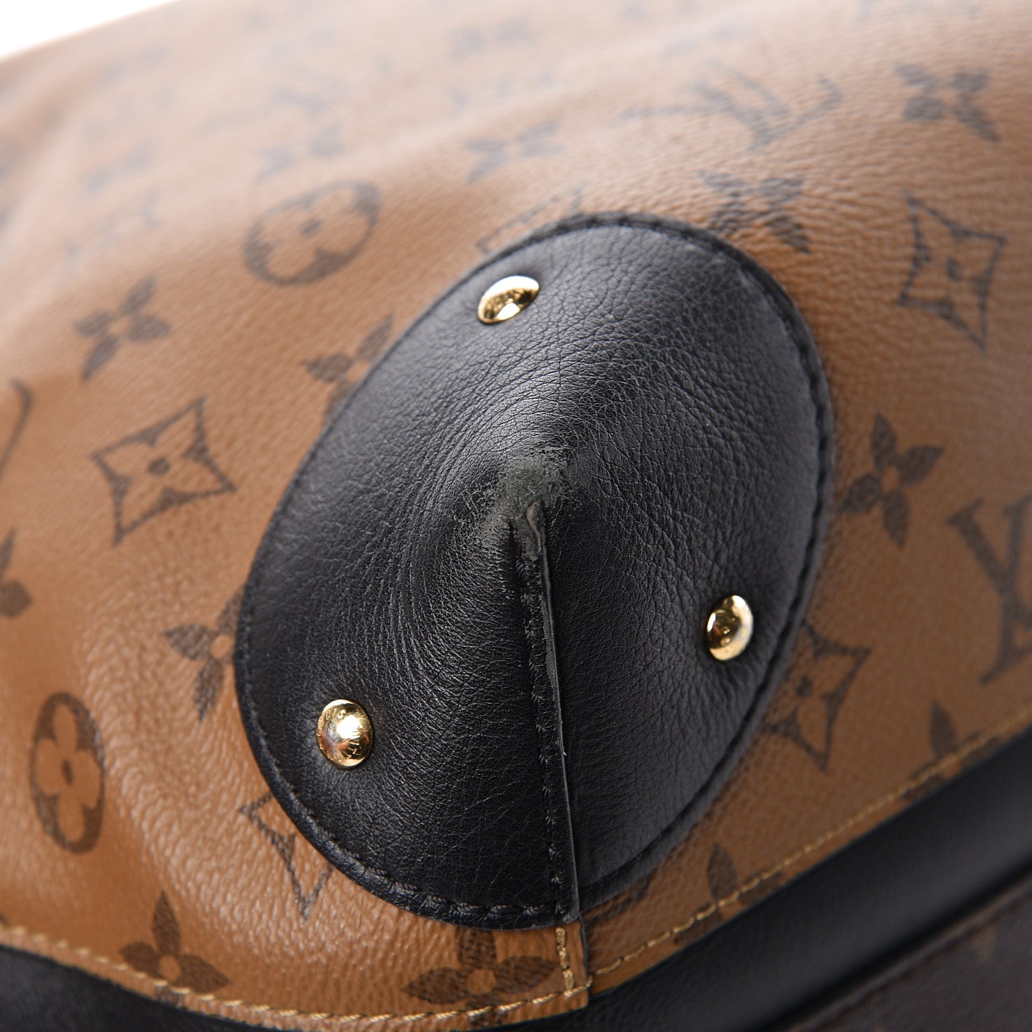 Louis Vuitton Reverse Monogram Triangle Softy 11 of 13
