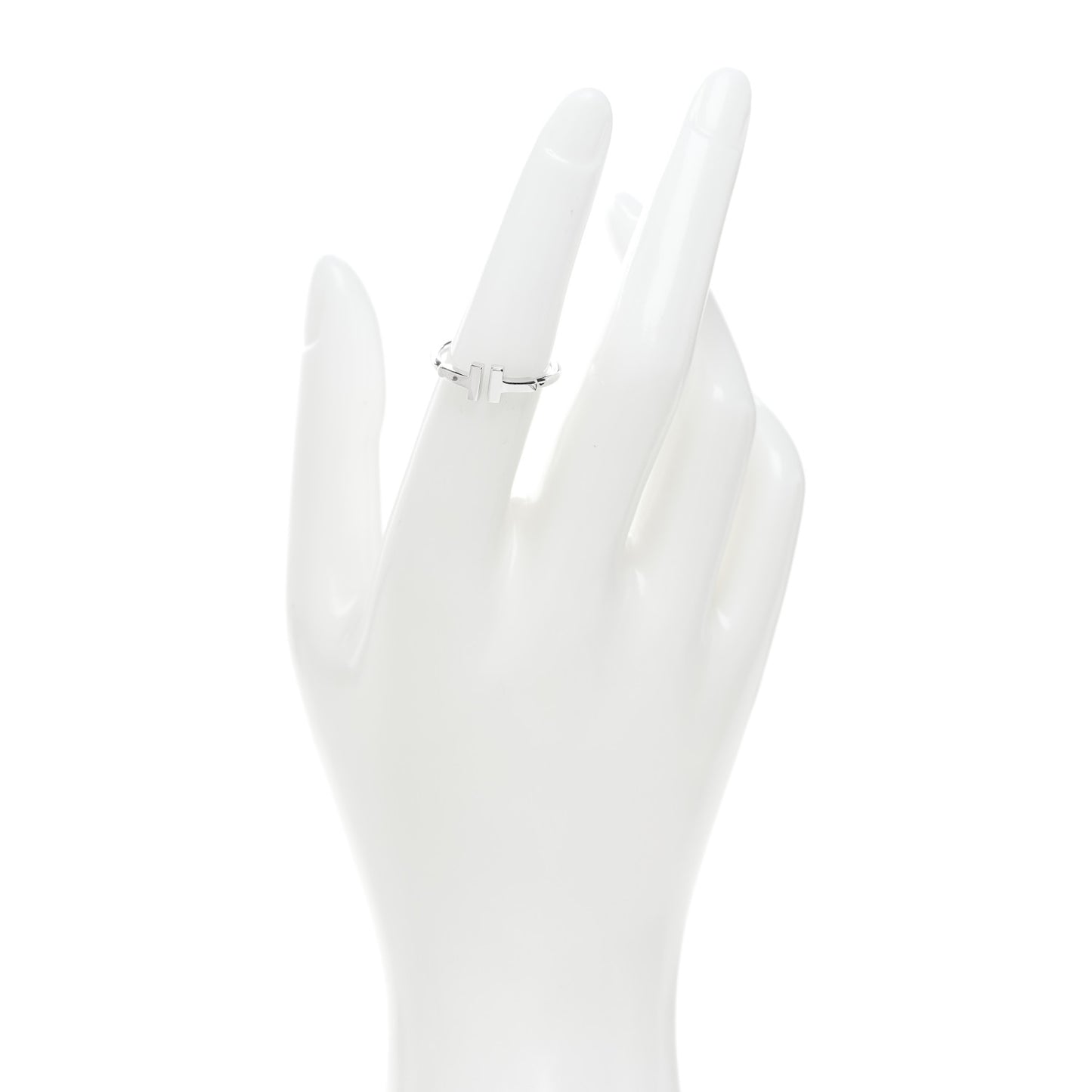 18K White Gold T Wire Ring 52 6