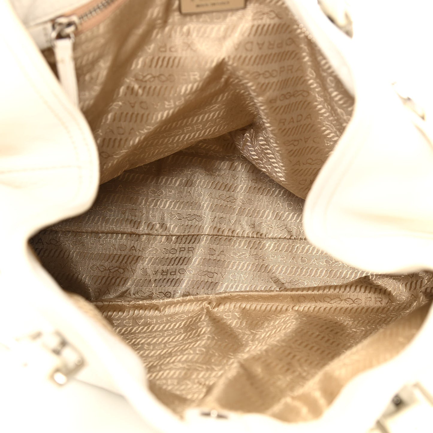 Vitello Daino Shoulder Bag White