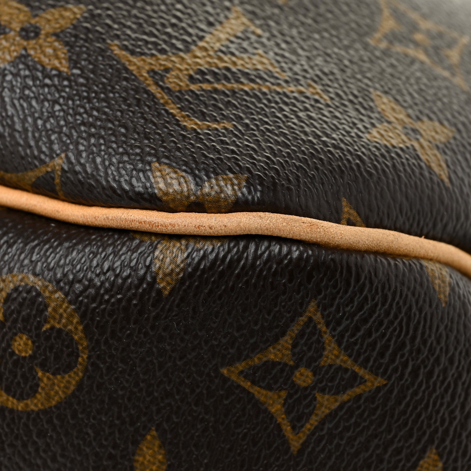 Louis Vuitton Monogram Galliera GM 14 of 36