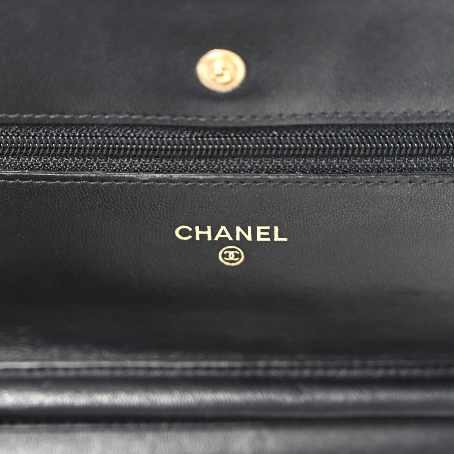 Lambskin Quilted Wallet On Chain WOC Black