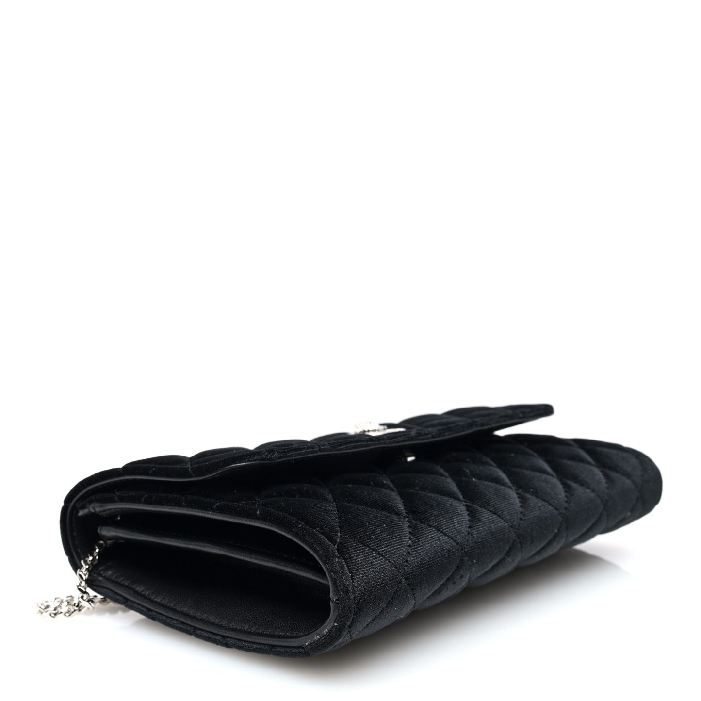 Velvet Quilted Medusa Wallet On Chain Black