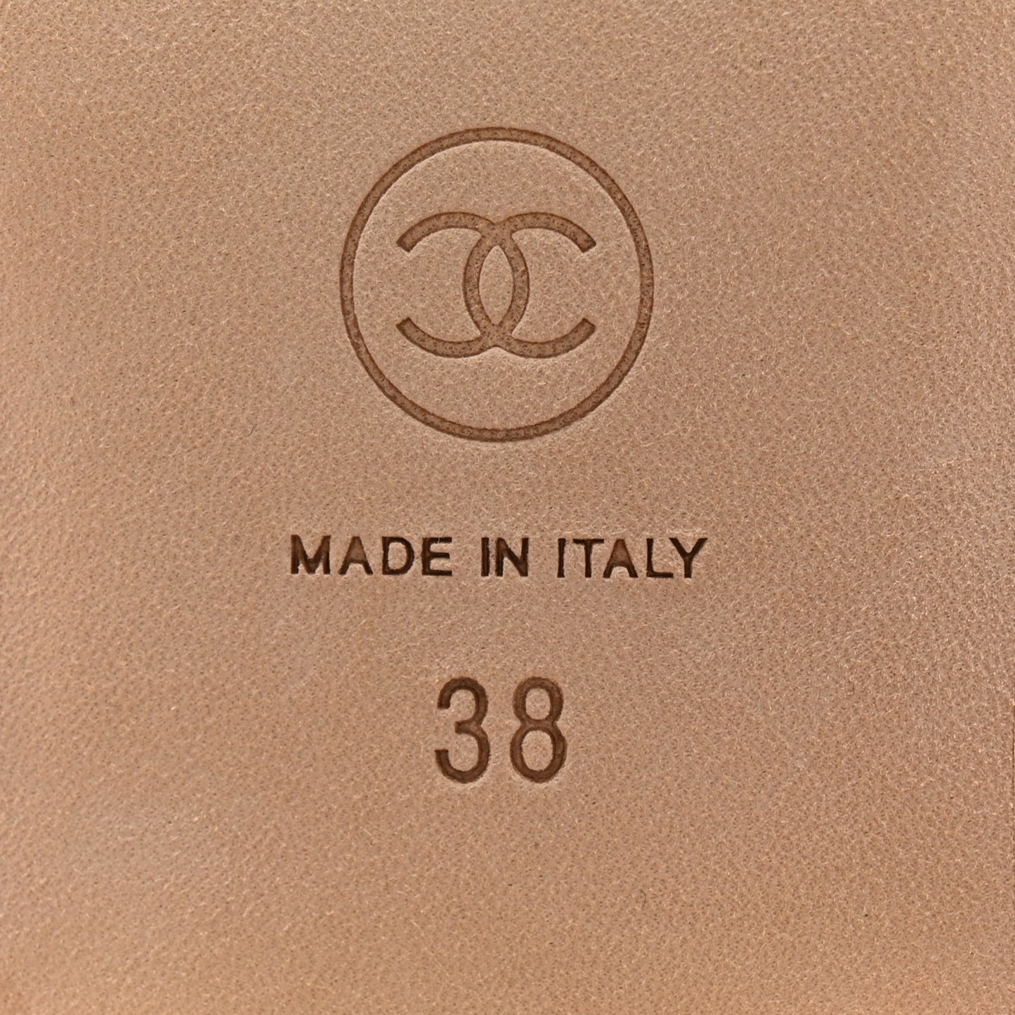 Lambskin Patent Double Stitched CC Cap Toe Ballerina Flats 38 Ivory Black