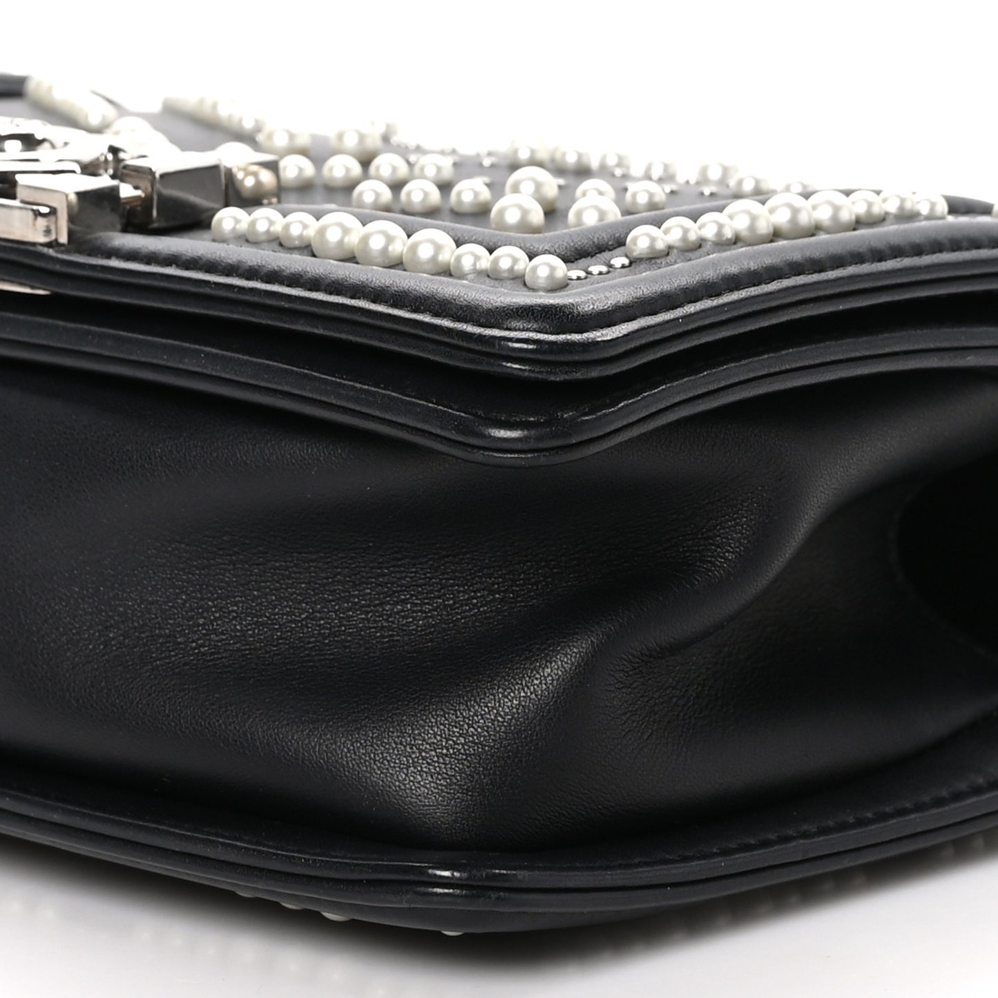 Calfskin Pearl Chevron Small Boy Flap Black