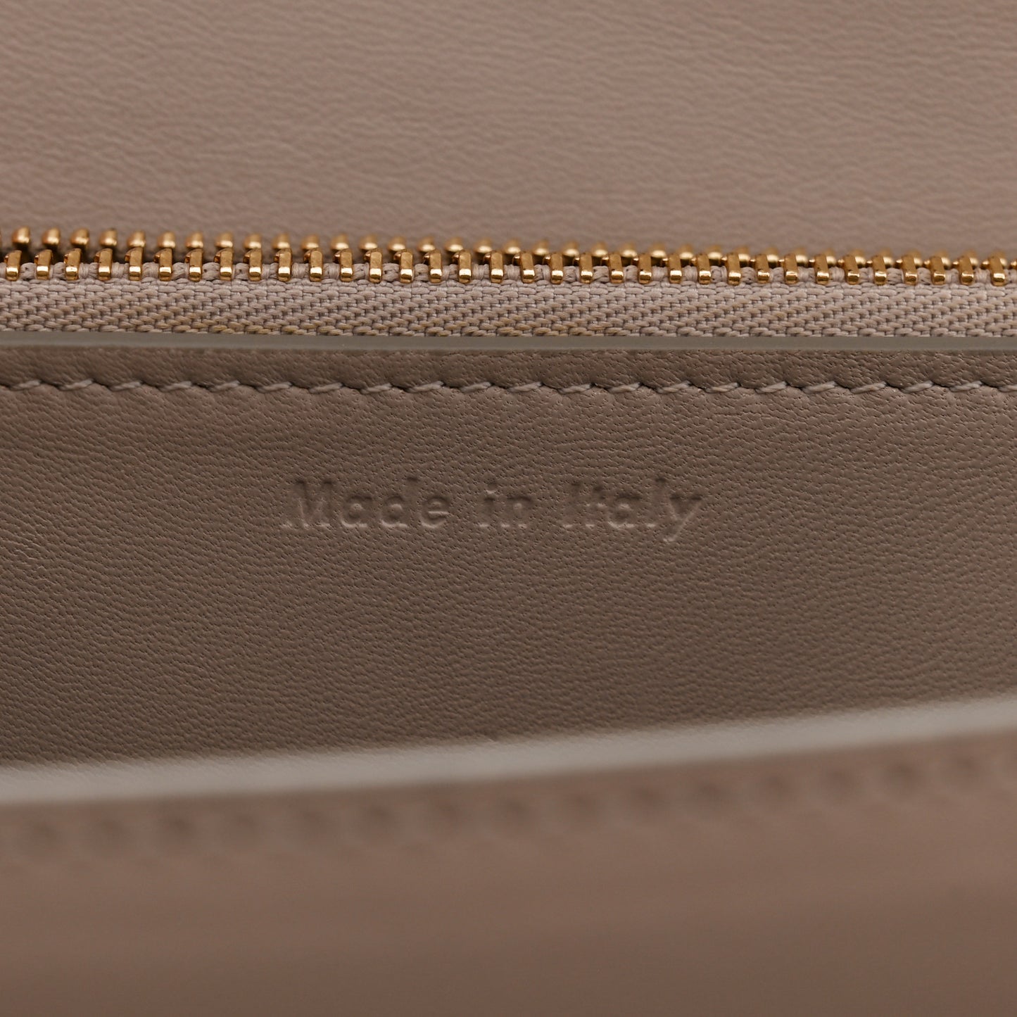 Box Calfskin Medium Classic Box Flap Bag Clay