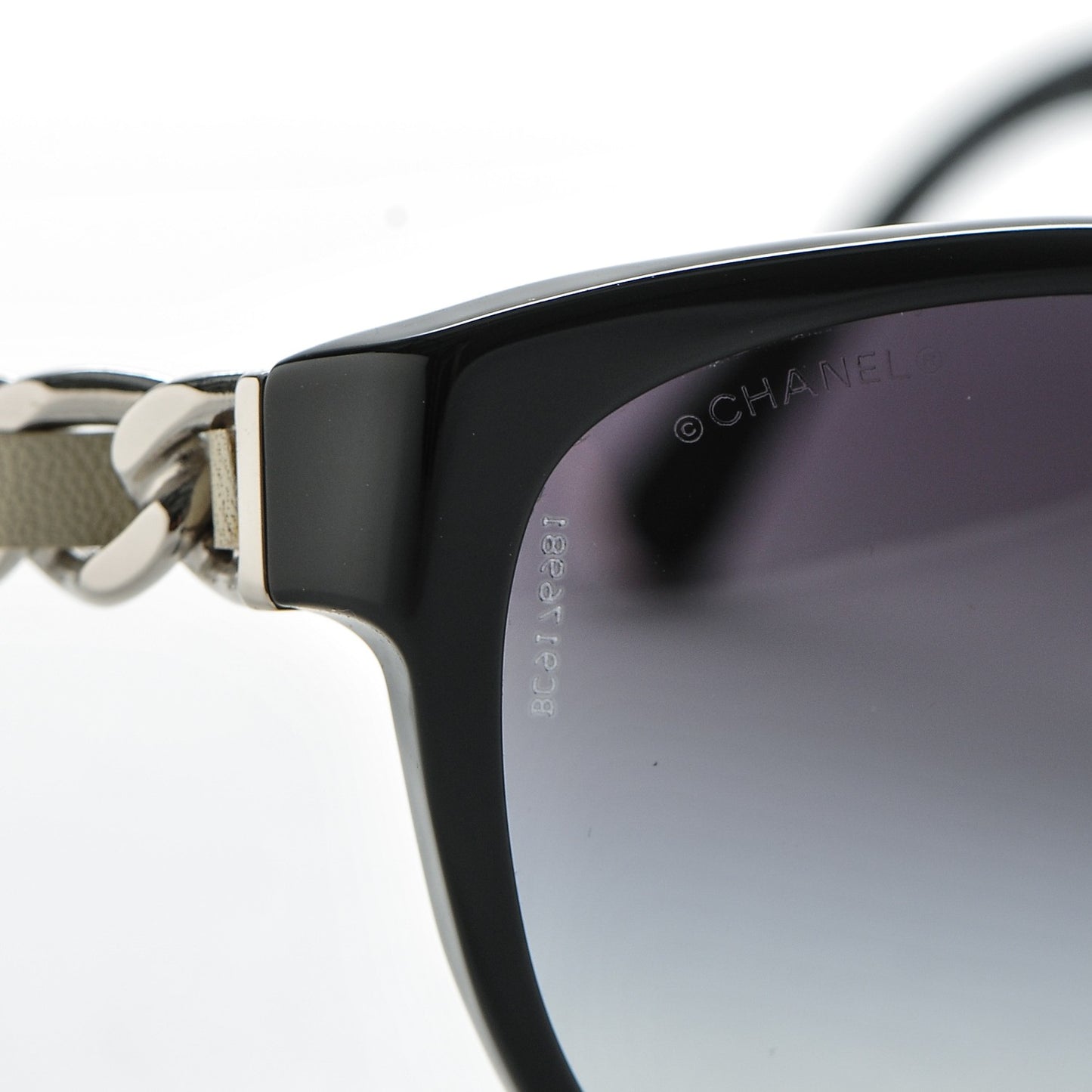 CC Chain Sunglasses 5215Q Black