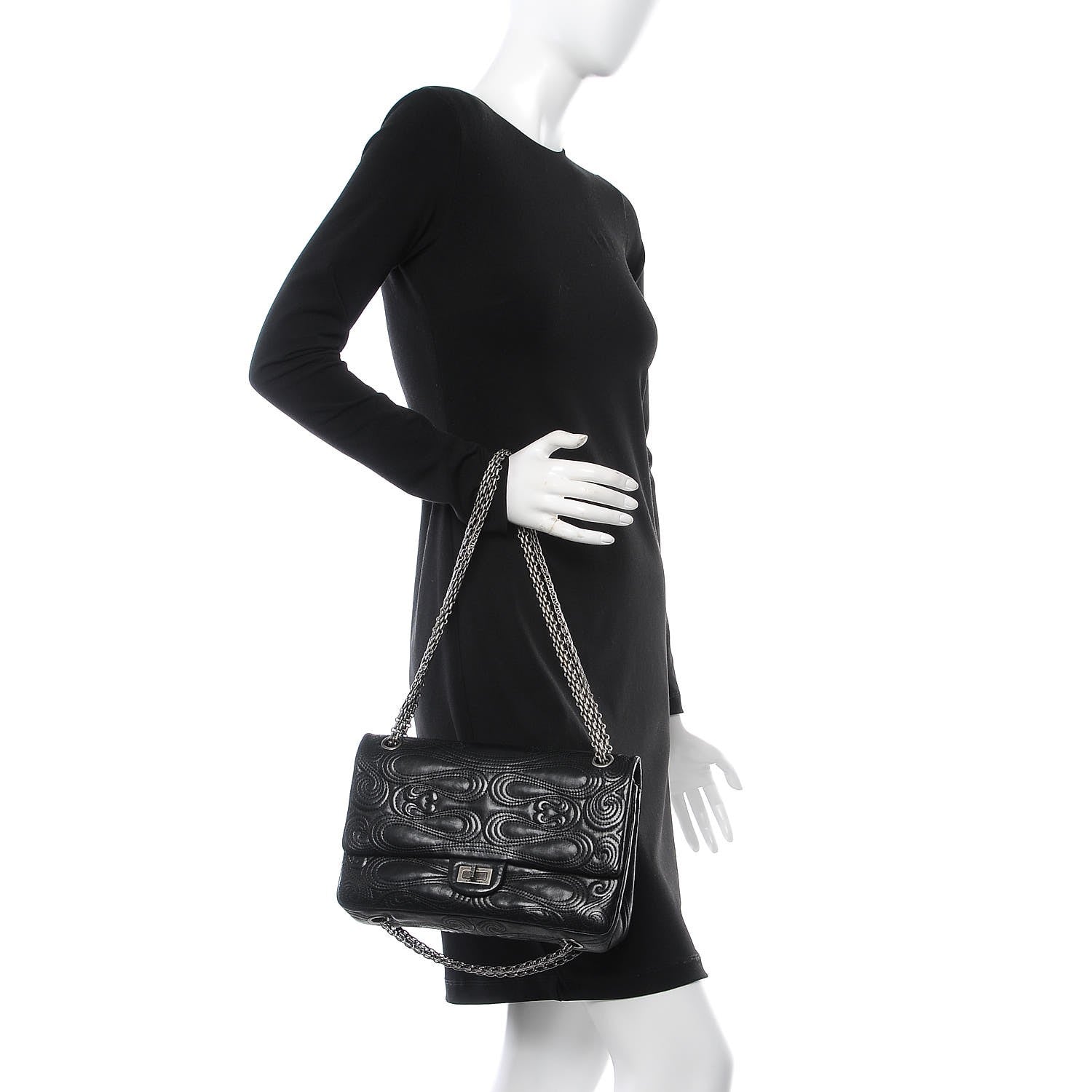 Chanel Lambskin 2.55 Reissue 226 Moscou Flap Black 2 of 7