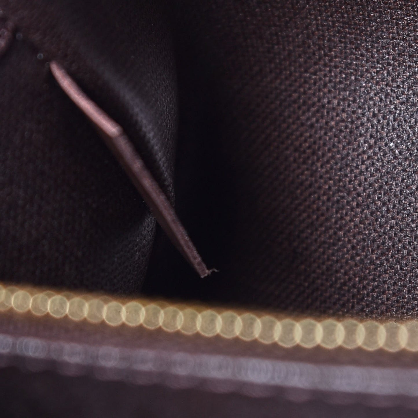 Damier Ebene Toiletry Bag 25