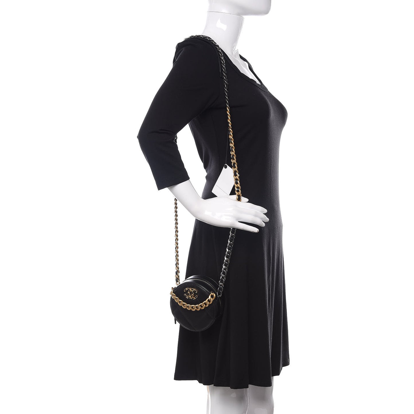 Shiny Goatskin Quilted 19 Round Clutch With Chain Black