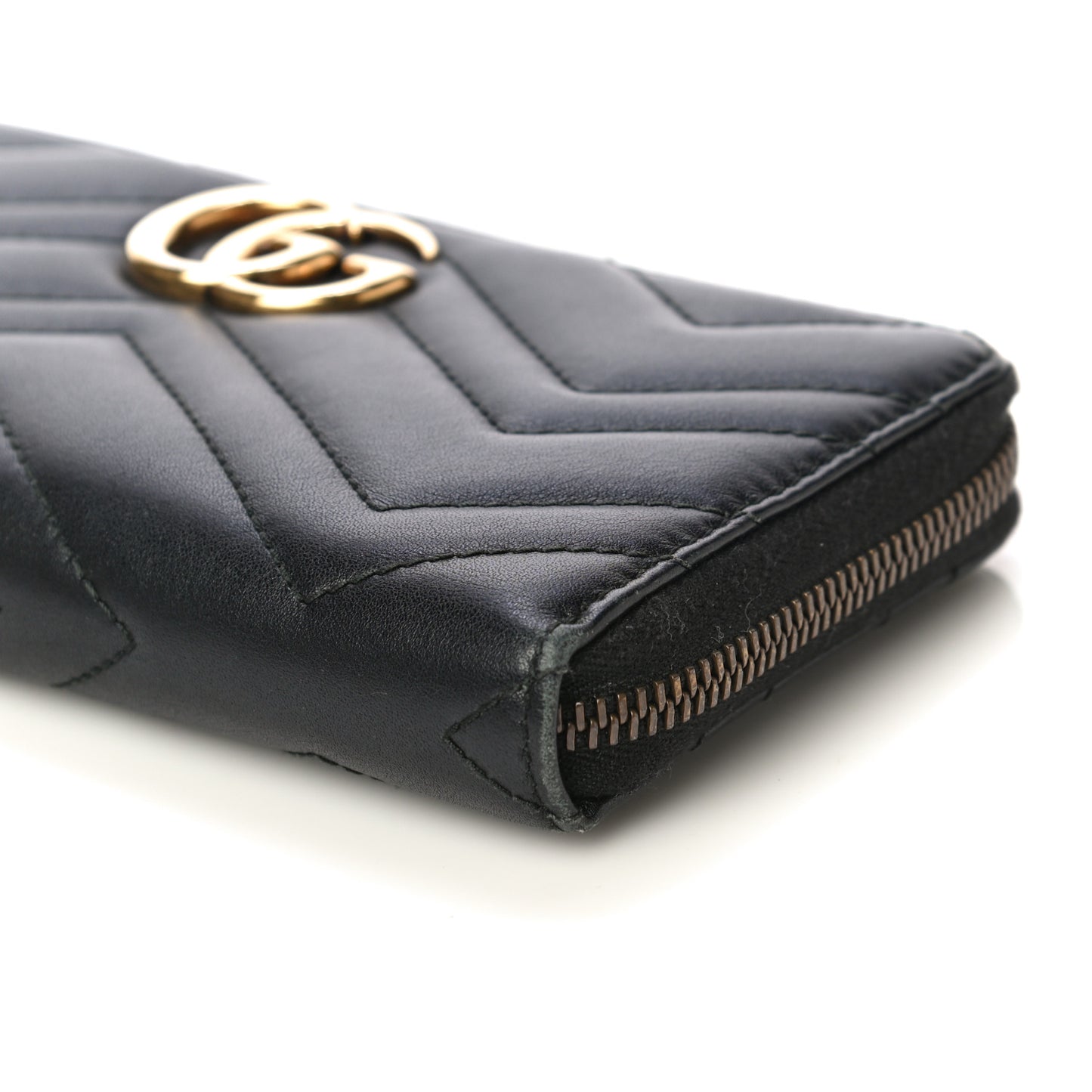 Calfskin Matelasse GG Marmont Zip Around Wallet Black