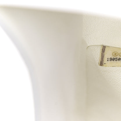 Chanel Caviar Quilted Jumbo Double Flap White 11 of 12