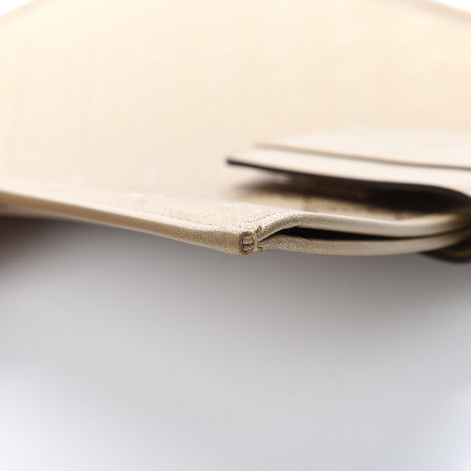 Gucci Imprime Monogram iPad Case Gold 7 of 7