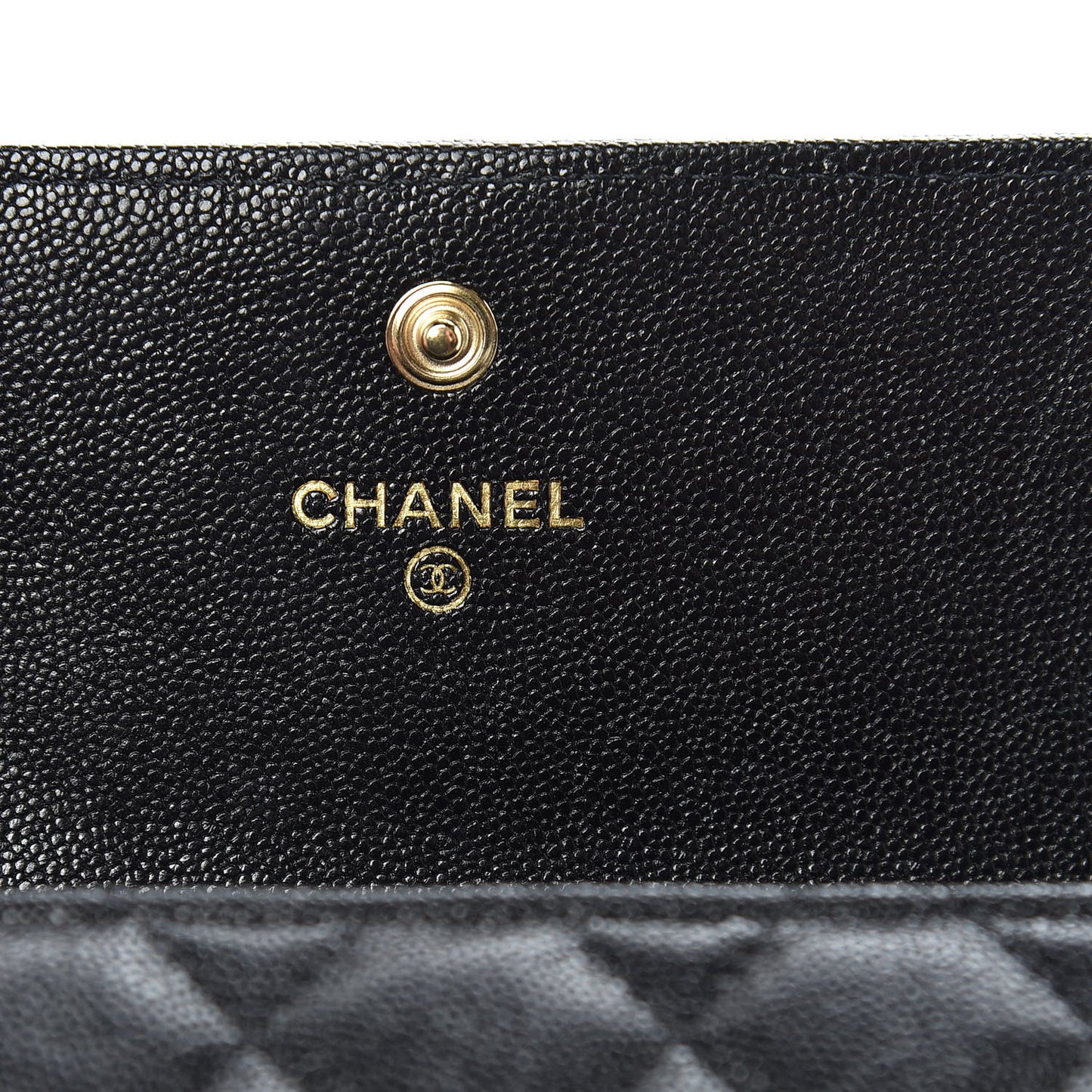 Caviar Quilted Medium Boy Flap Wallet Black