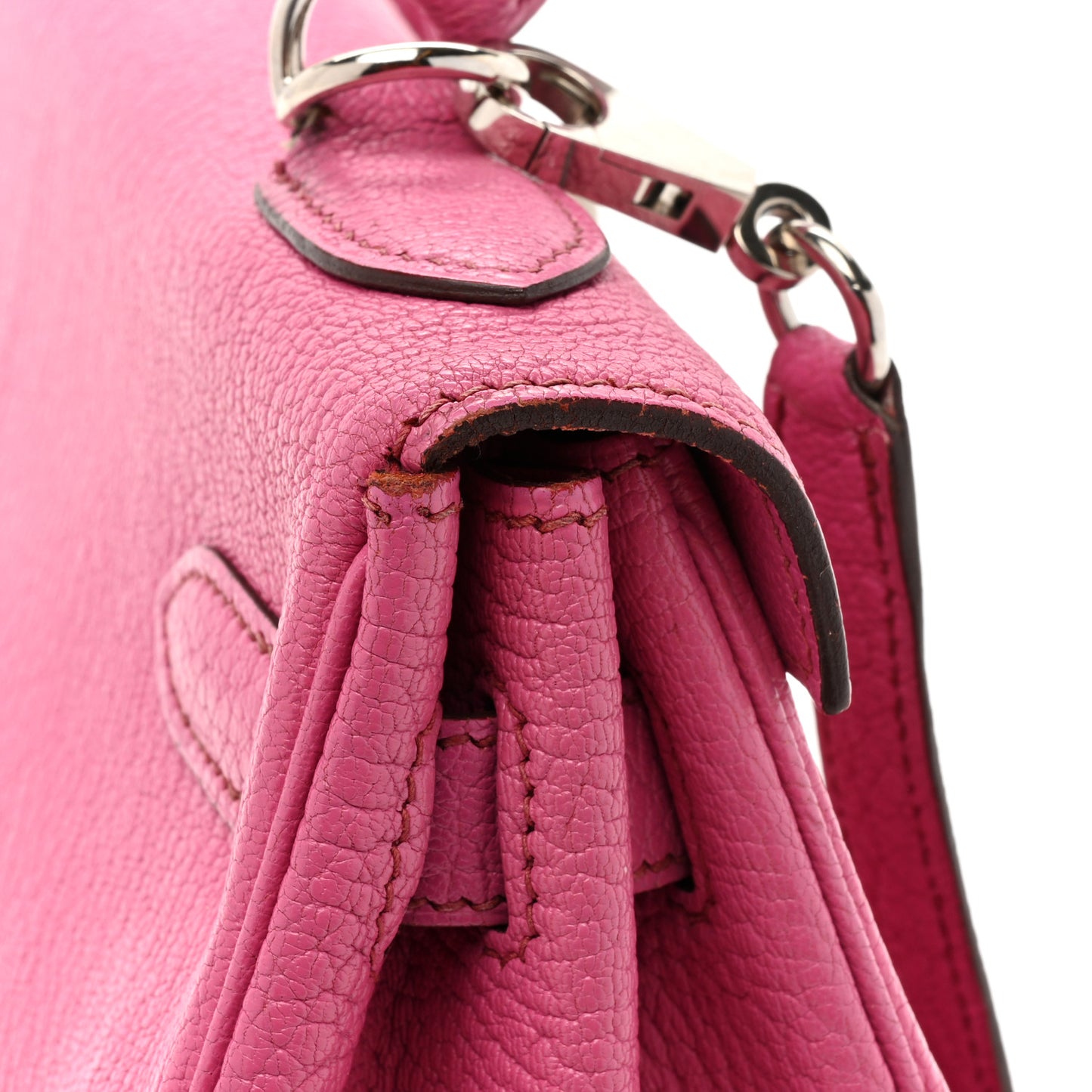 Chevre de Coromandel Kelly Retourne 32 Fuchsia
