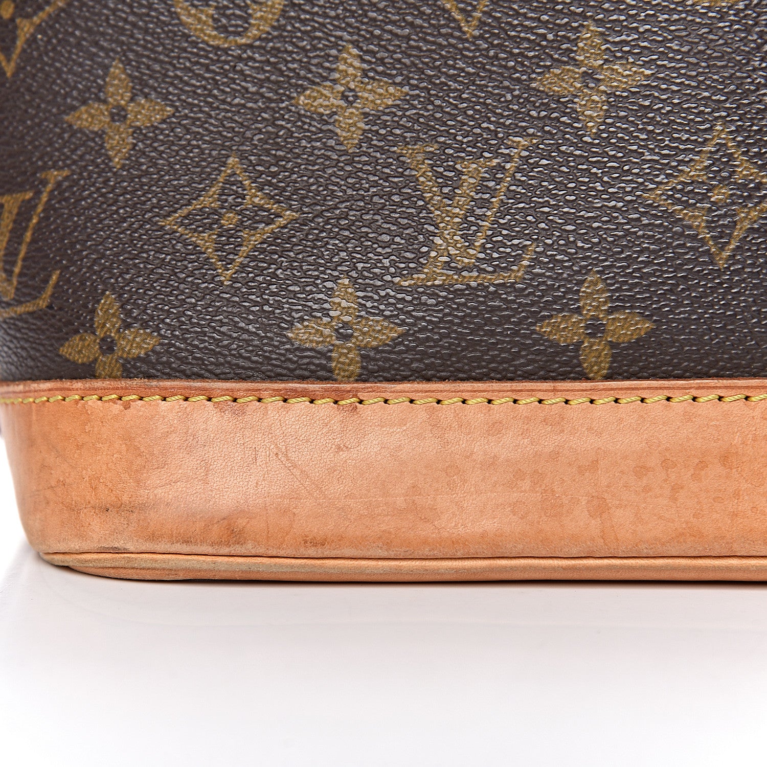 Louis Vuitton Monogram Alma PM 11 of 20