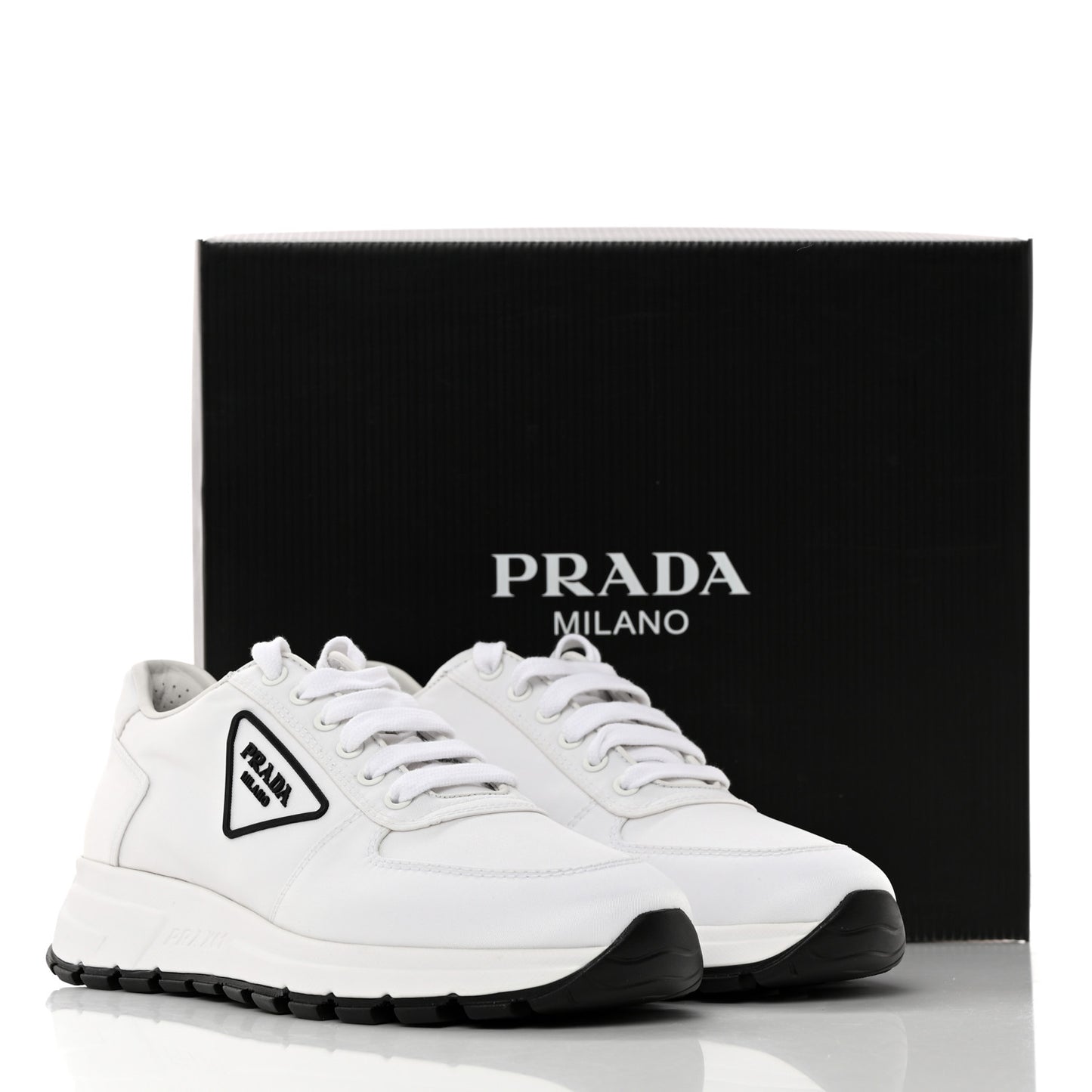 Re-Nylon Triangle Logo Womens Prax 01 45mm Sneakers 38.5 White Black