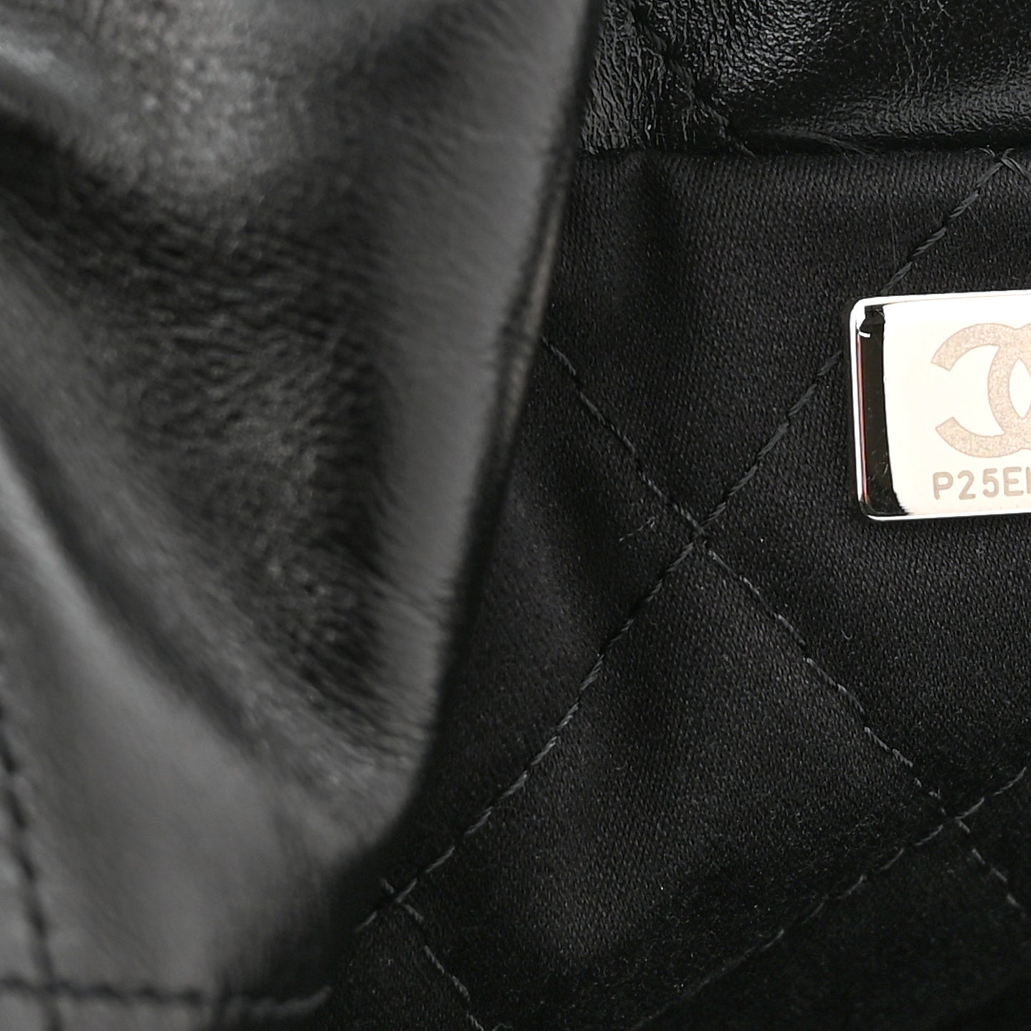 Shiny Calfskin Quilted Chanel 22 Black