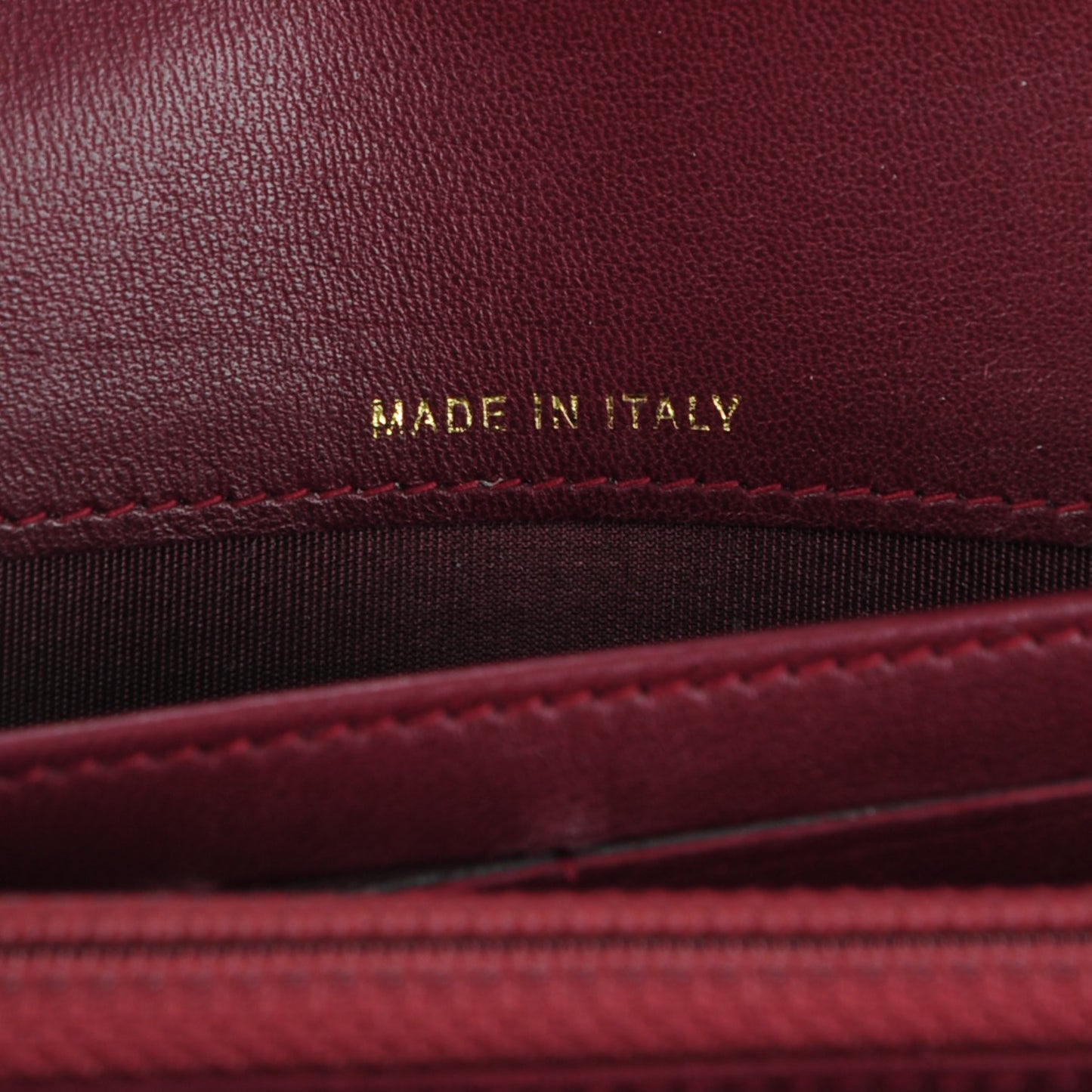 Velvet Boy Wallet On Removable Chain Burgundy