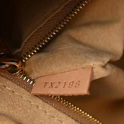 Louis Vuitton Monogram Artsy MM 7 of 11