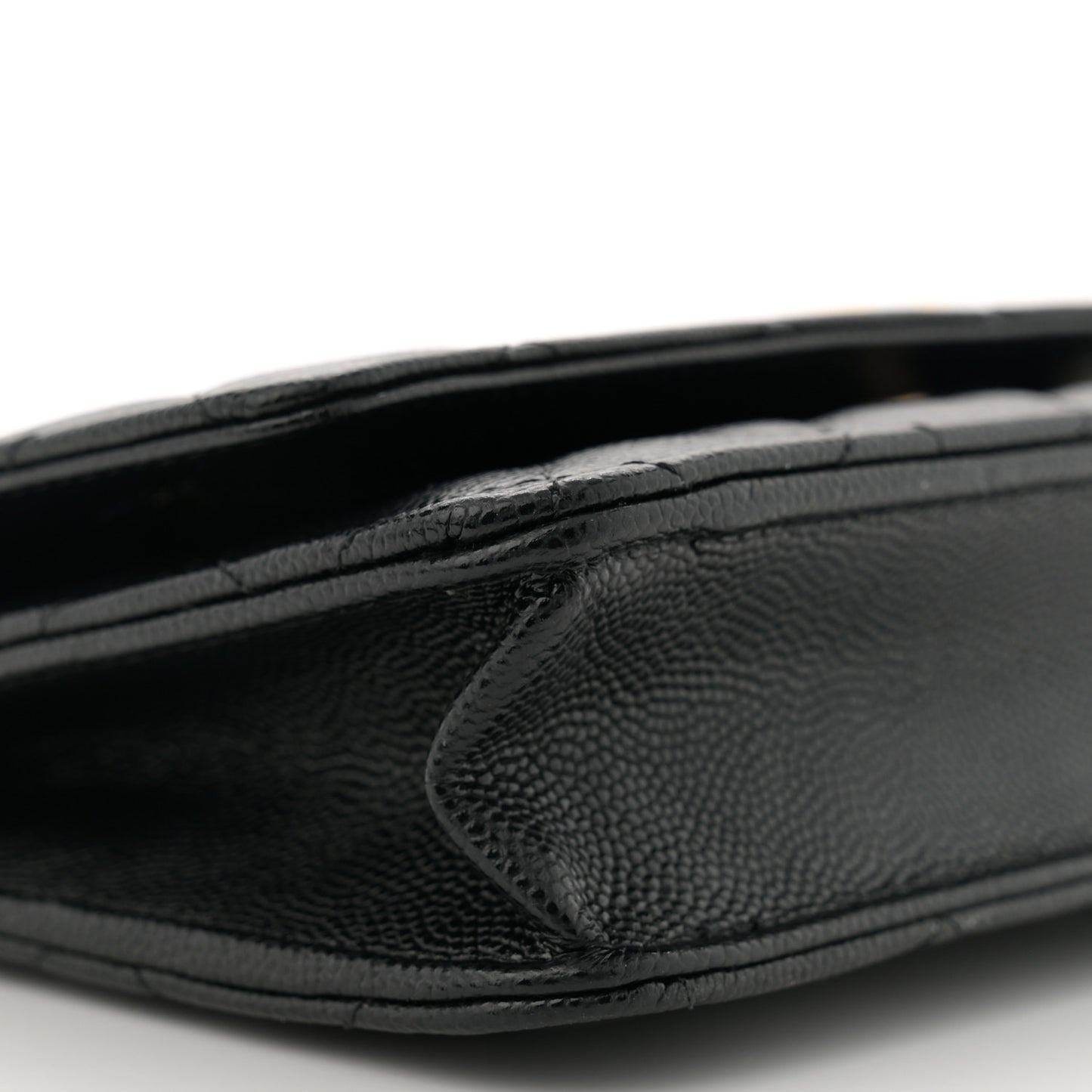 Caviar Quilted Textured CC Wallet On Chain WOC Black