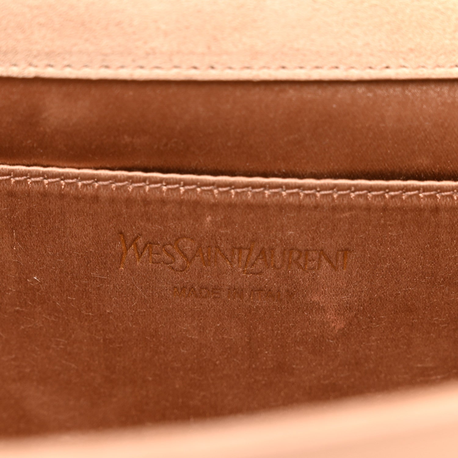 Saint Laurent Patent Calfskin Monogram Large Belle De Jour Clutch Chair 6 of 9