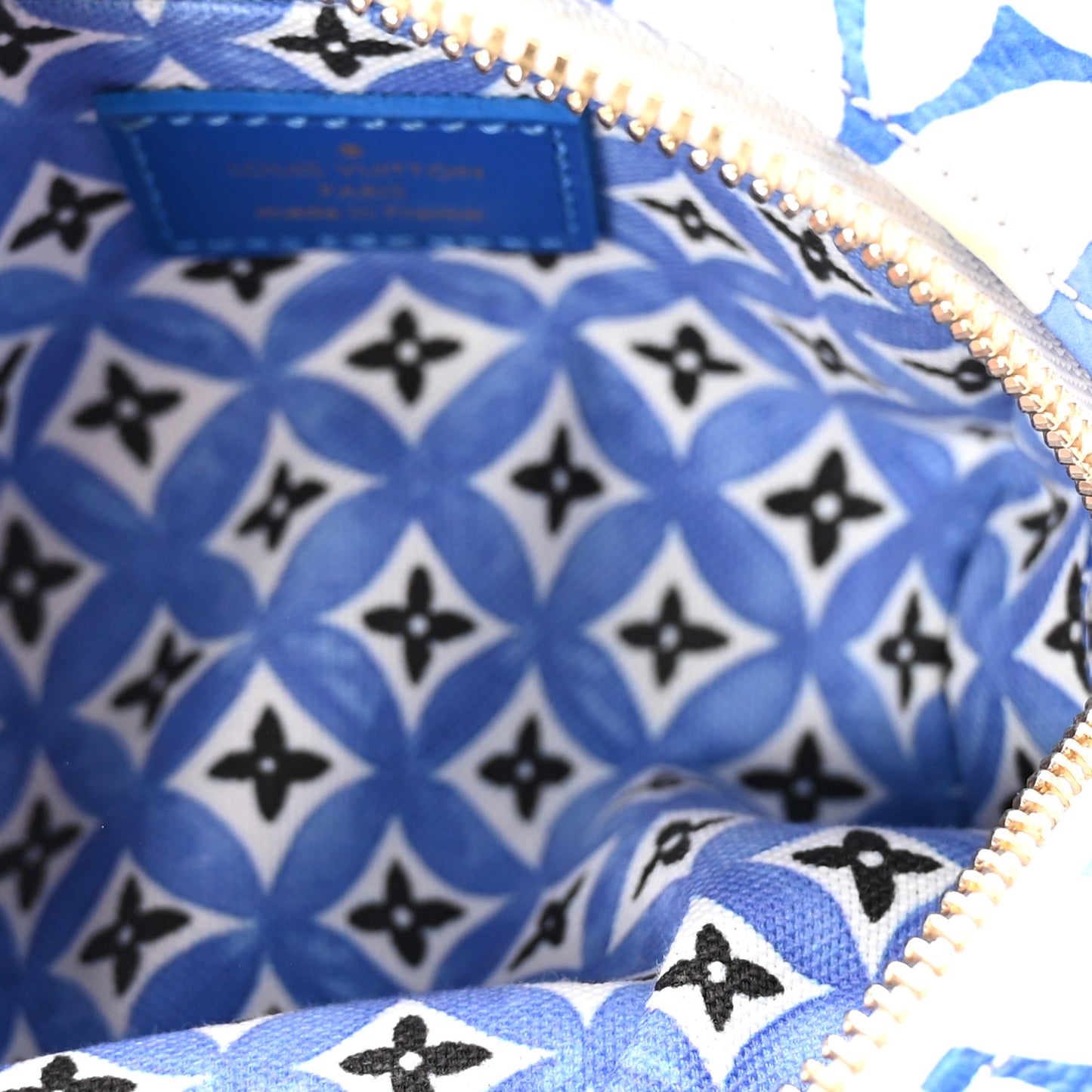 Monogram Giant By The Pool 2.0 Wapity Case Blue
