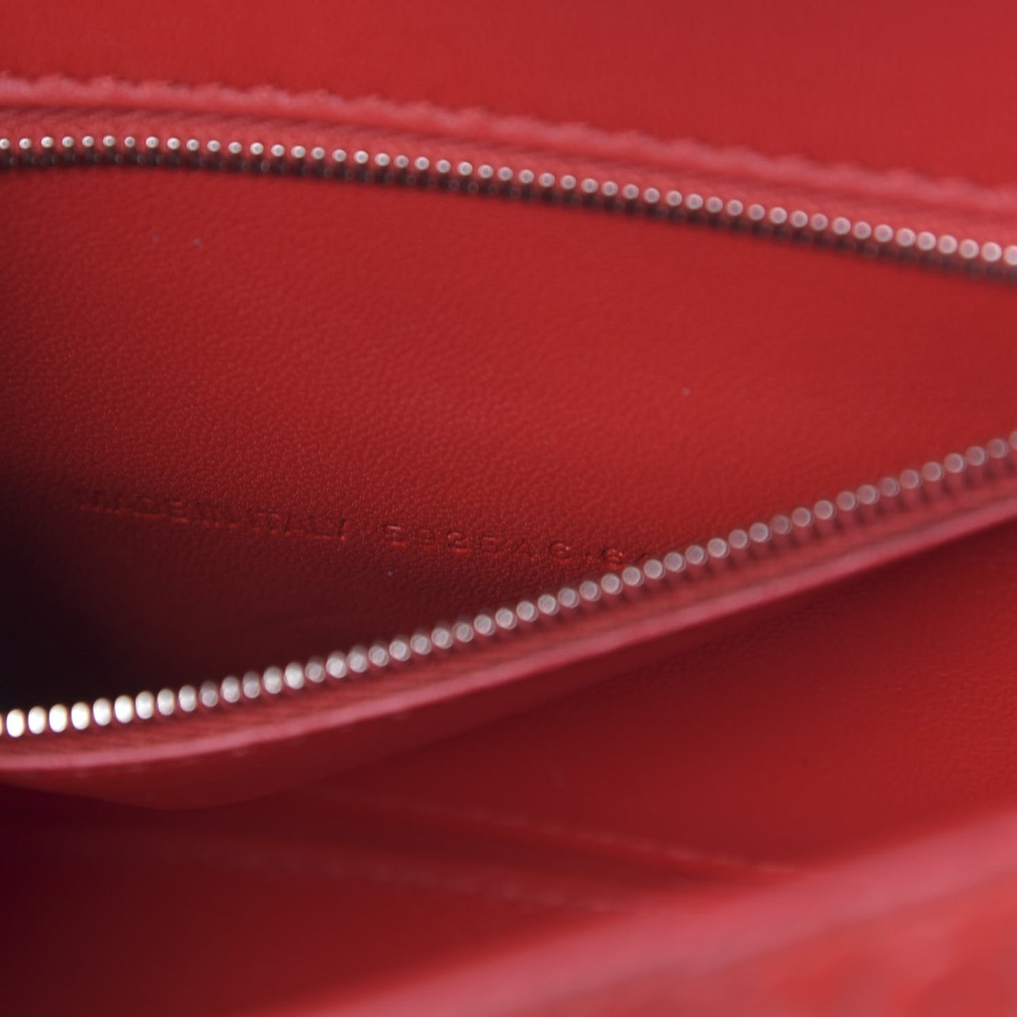 Shiny Calfskin Tonal B Crocodile Embossed Small Hourglass Top Handle Bag Bright Red