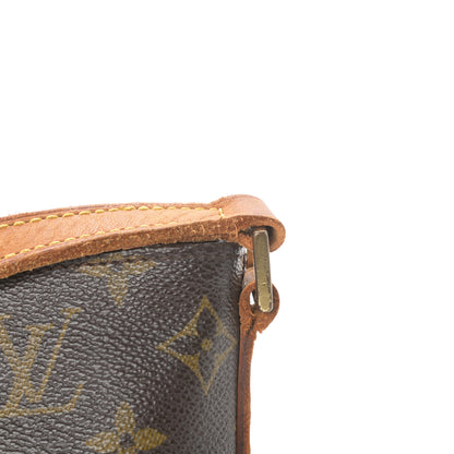 Louis Vuitton Monogram Trotteur 15 of 18