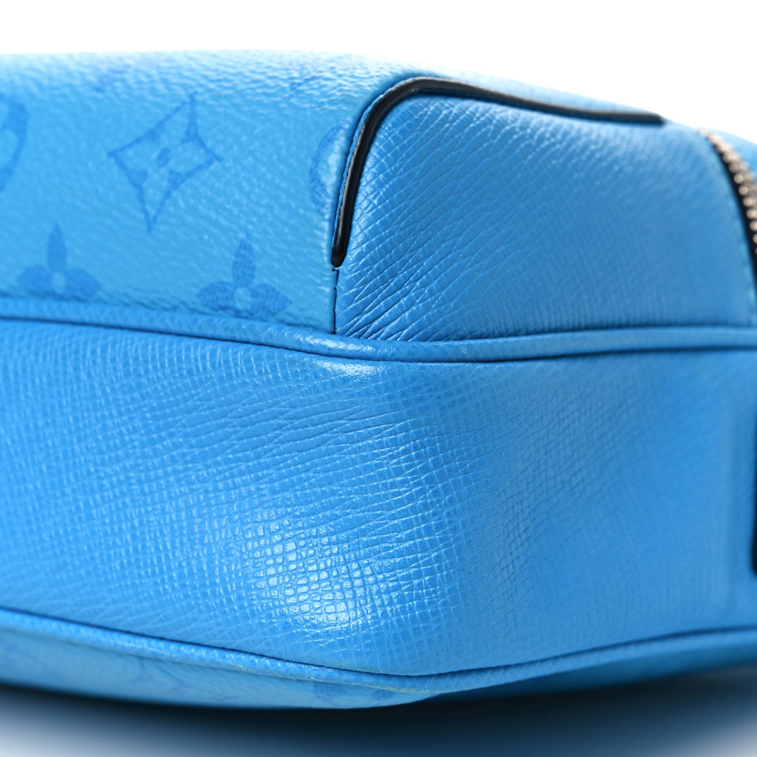 Louis Vuitton Taigarama Outdoor Messenger Blue Lagoon 7 of 7