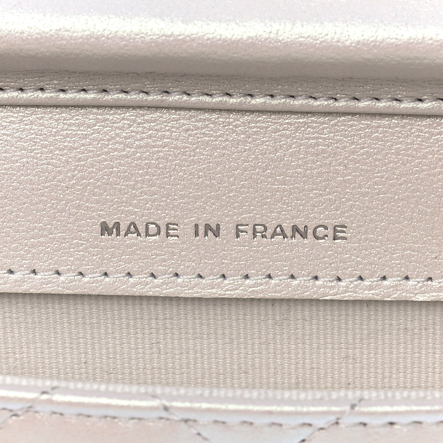 Chanel Iridescent Lambskin Quilted Coco Bow Clutch With Chain White 7 of 12