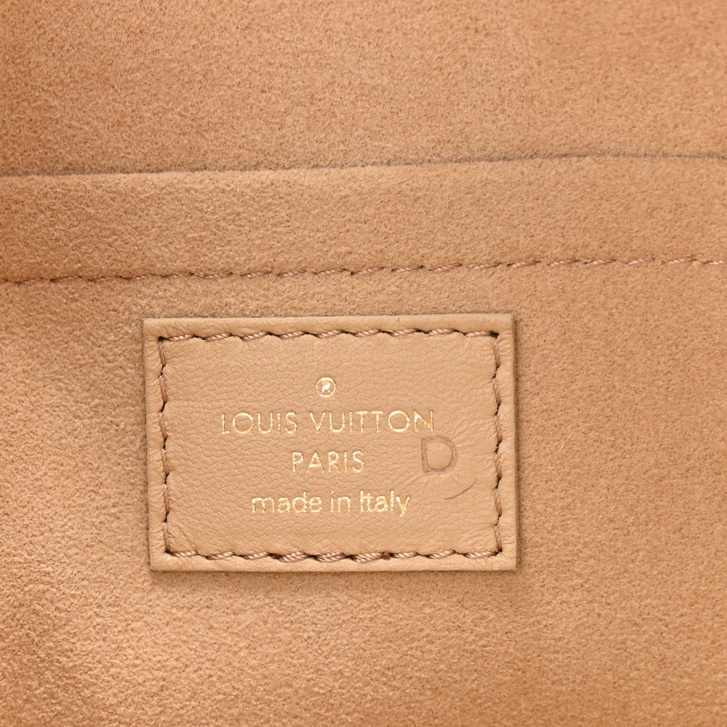 Lambskin Damier Quilt Troca MM Cashmere Beige