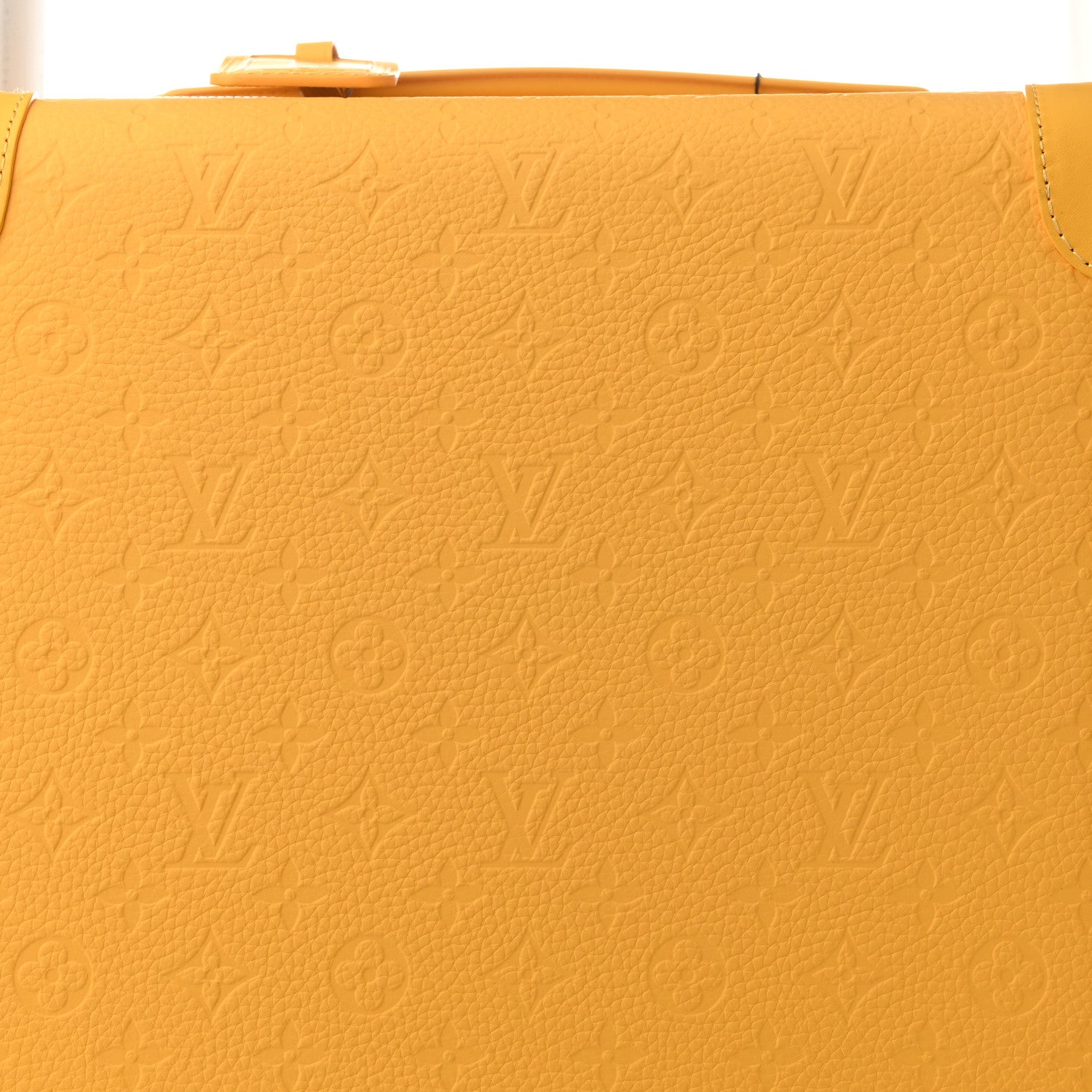 Louis Vuitton Taurillon Horizon 55 Jaune Mat 7 of 10